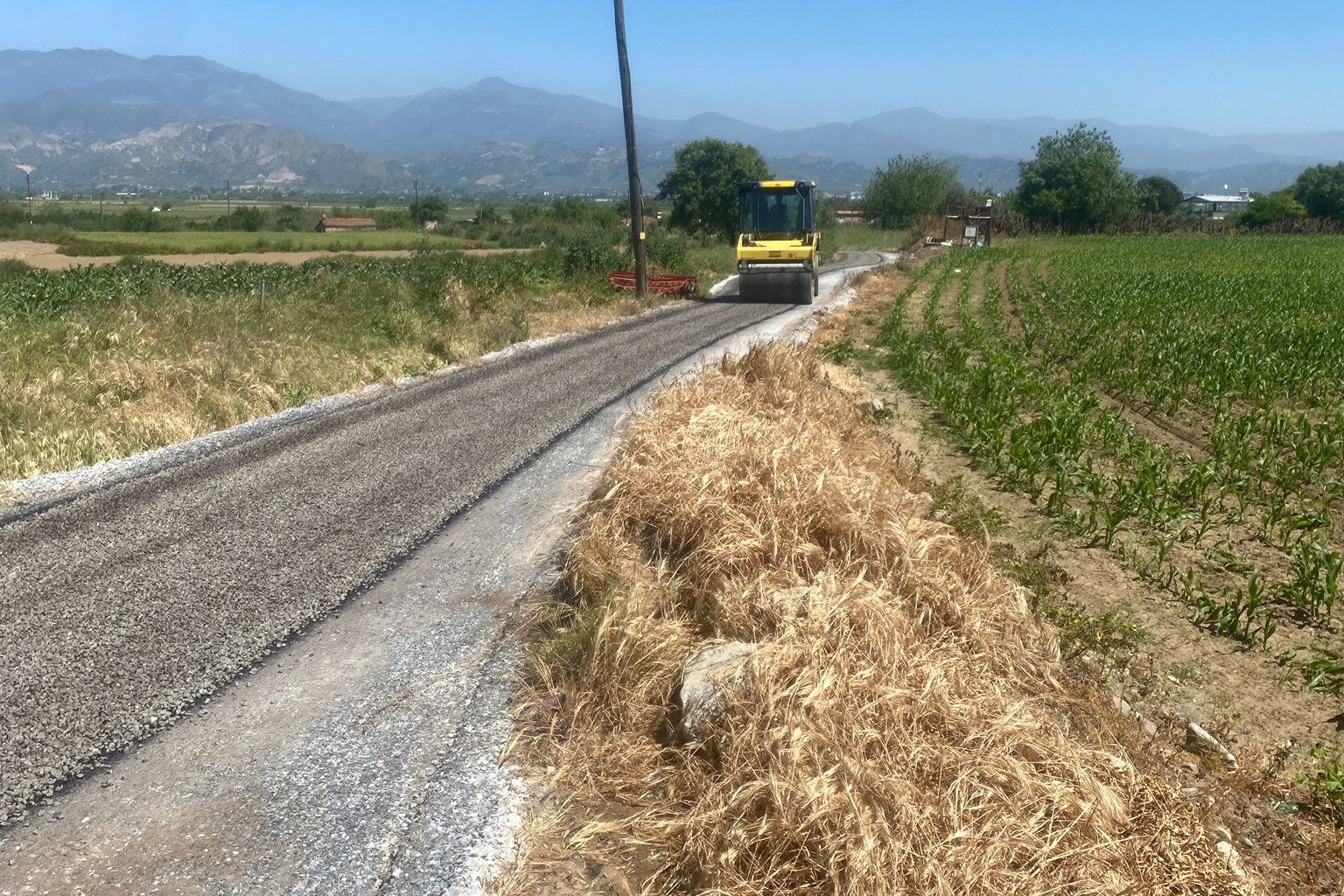 Efeler Belediyesi Yol Calismalarina Devam Ediyor 658246 Ceb20B