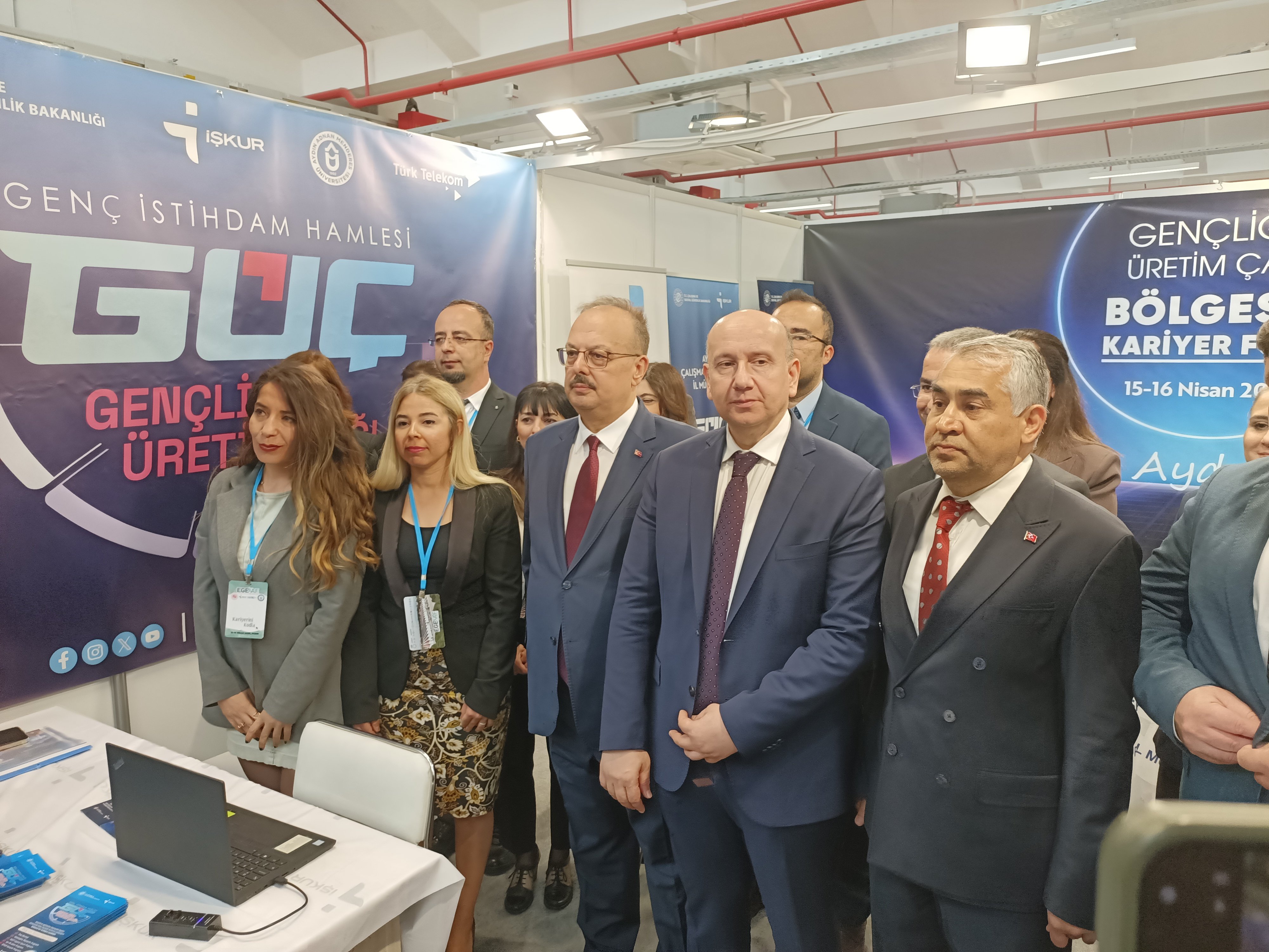 Egekaf26 Aydinda Kapilarini Acti 654895 F59Fe9