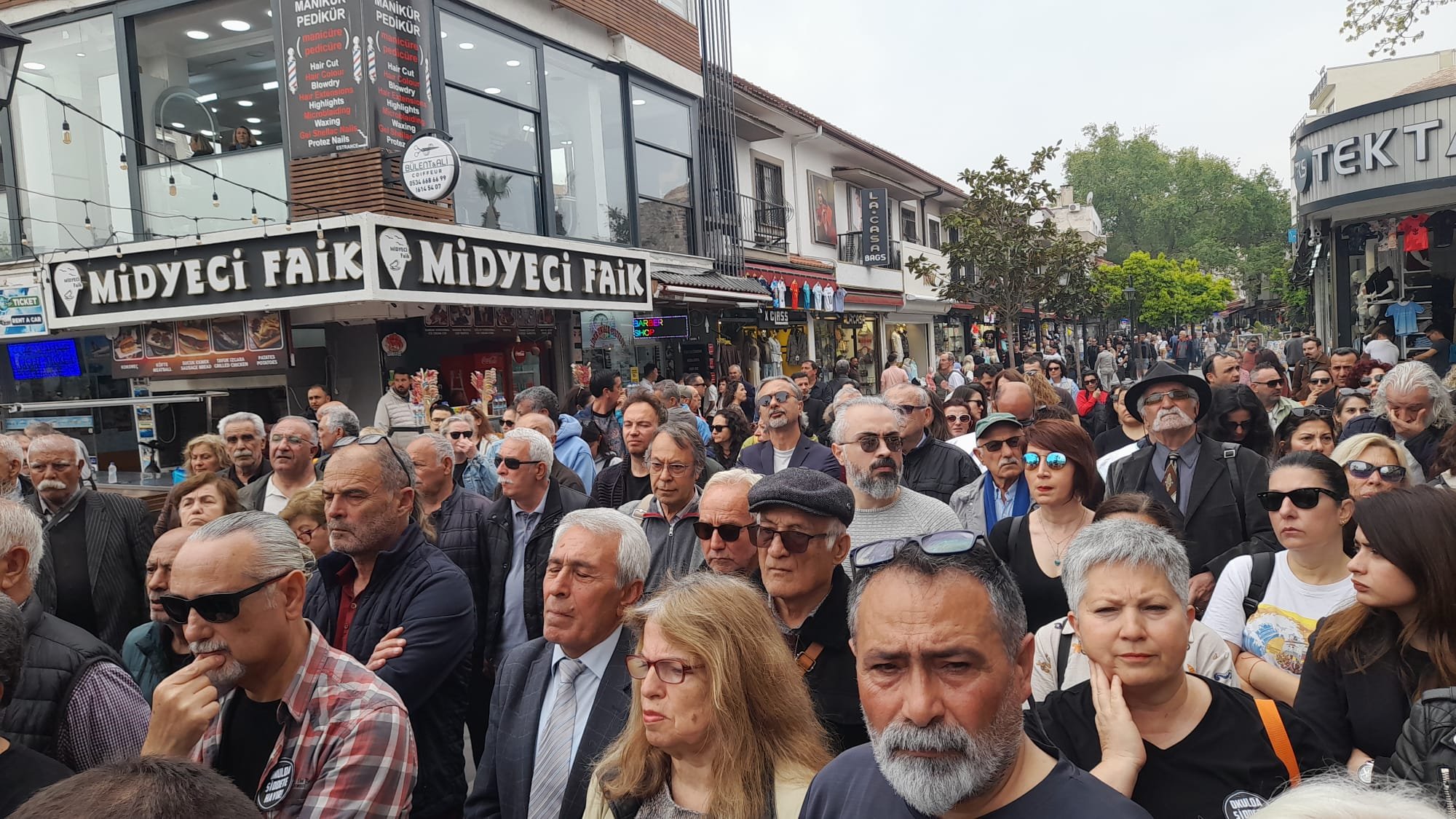 Egitim Emekcileri Kusadasindan Ses Yukseltti 655194 5169Ea