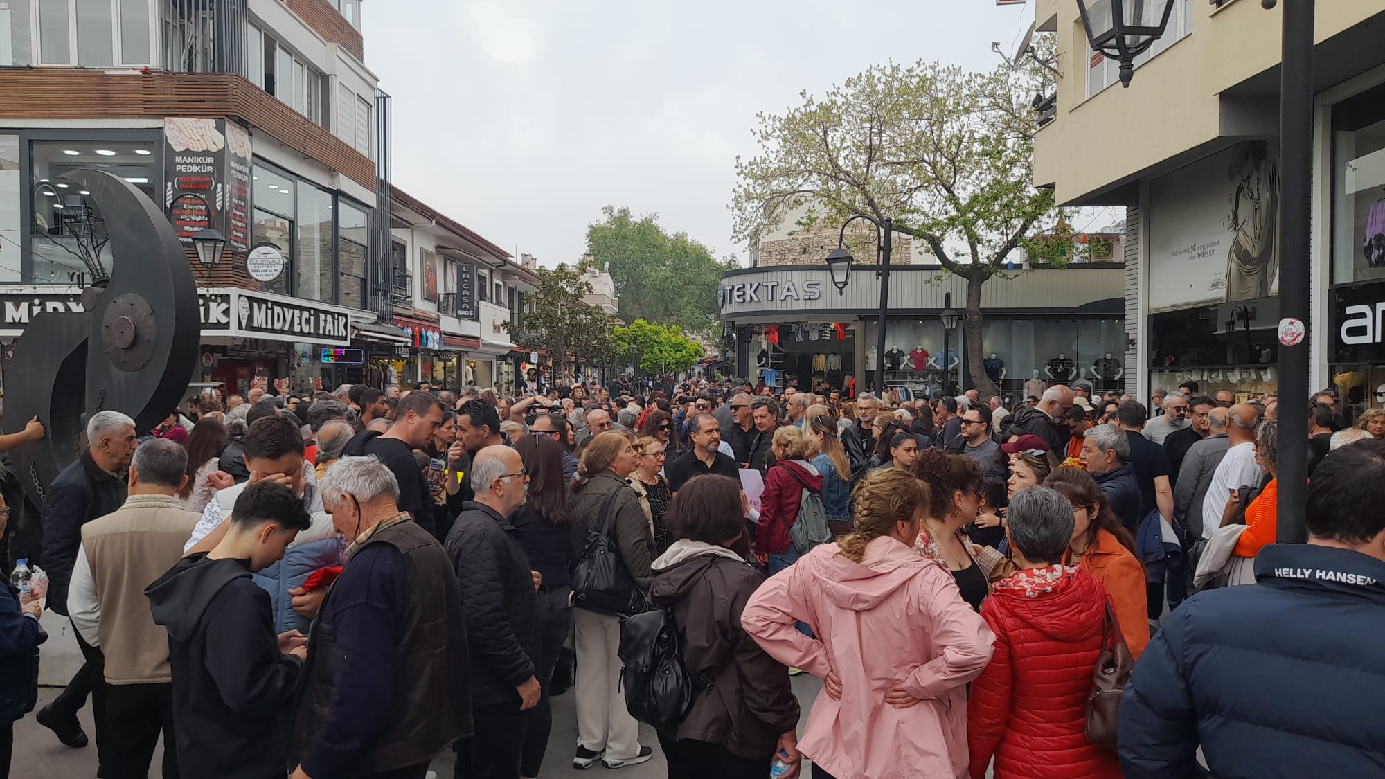 Egitim Emekcileri Kusadasindan Ses Yukseltti 655194 B339Ae