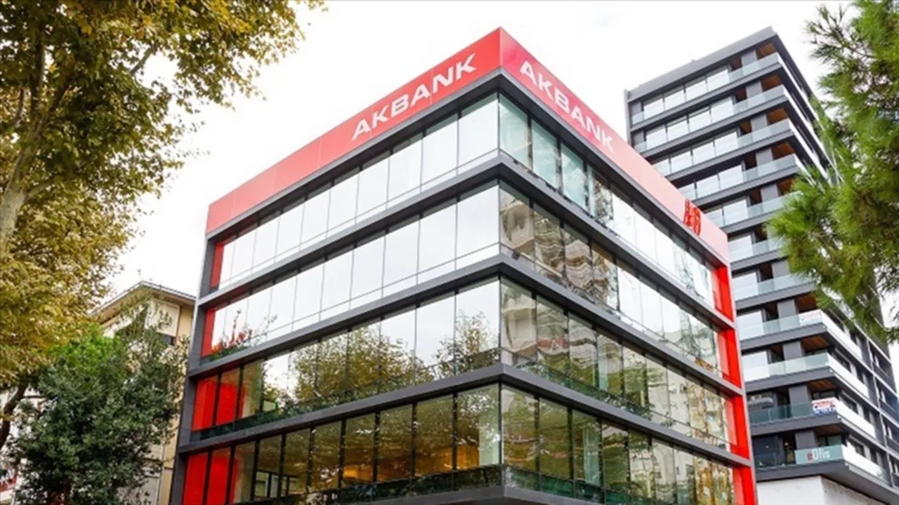 Emekli Promosyon Kampanyalari Guncellendi 32 Bin Lira Veren Banka Var 1785593 Photogallery 20260421135134 10