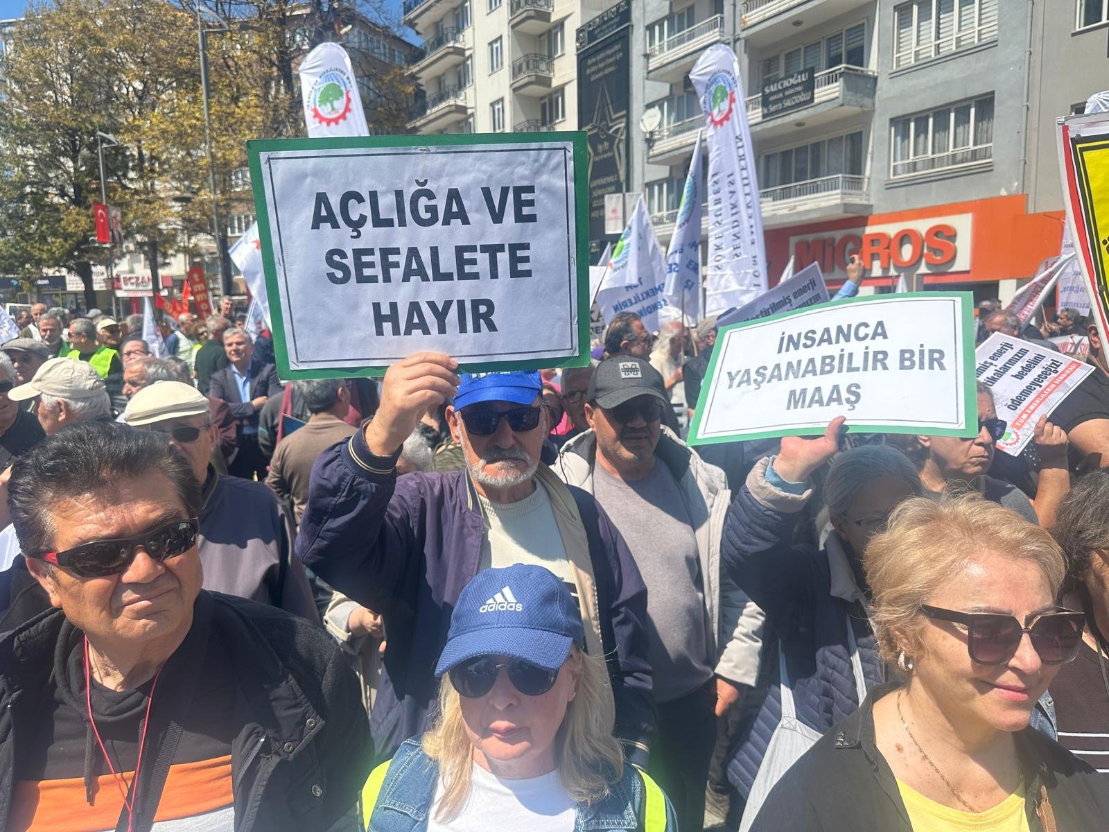 Emekliler Aydindan Ses Yukseltti Gecinemiyoruz Aydin Mugla Denizliden Emekliler Aydinda Yurudu 654189 729054E9F3D85Ee65Eb4875266881C33