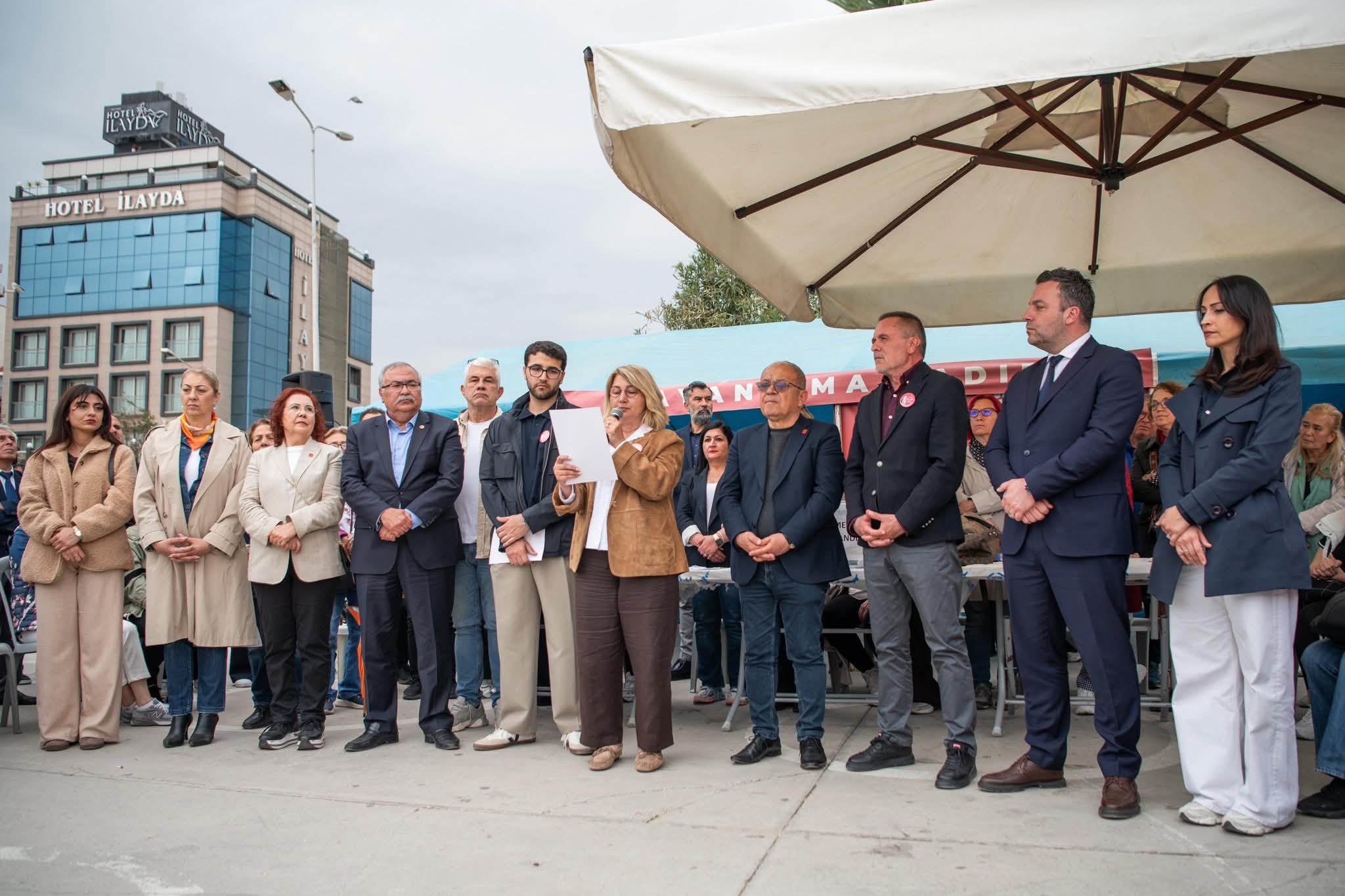 Gunel Mucadeleye Devam 655556 7D889A