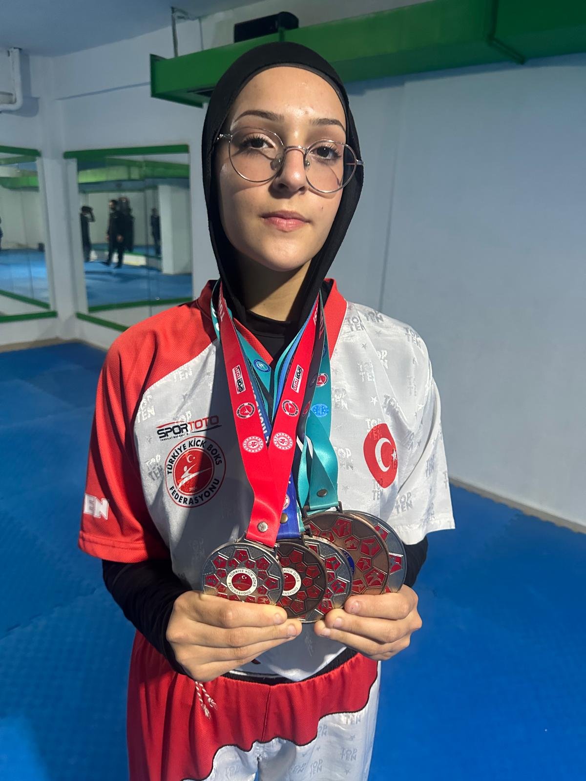 Hayali Milli Forma Engeli Yokluk 654155 2Aa8B8Faa664C2126F6Ed0581735C5F8