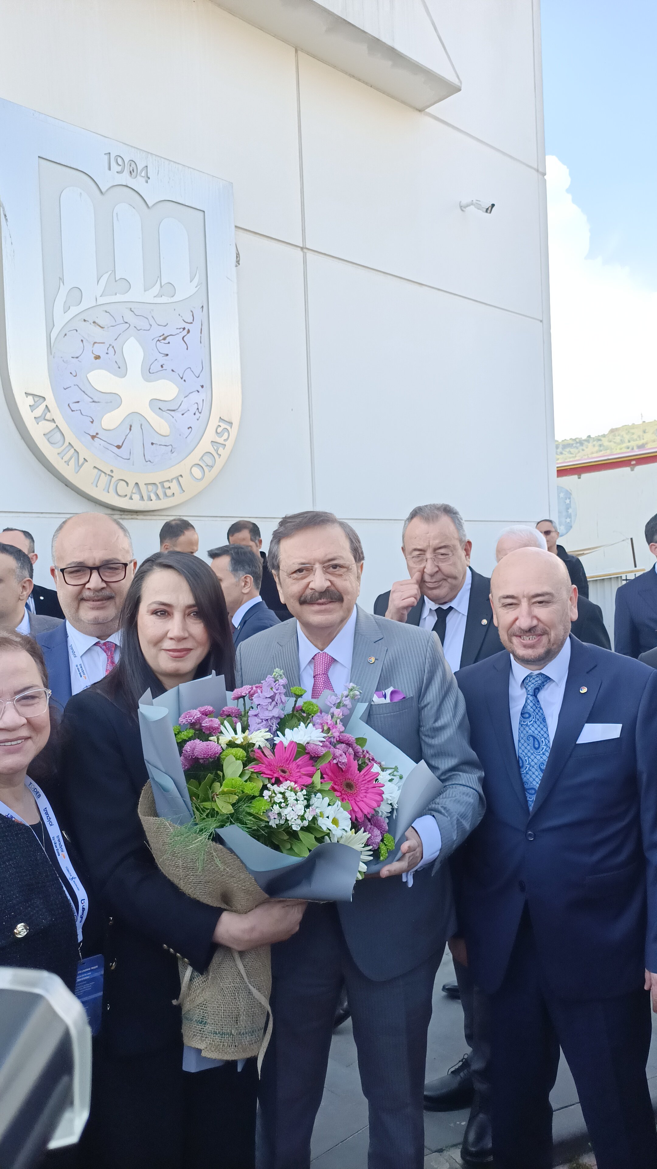 Hisarciklioglu Hakan Kardesimle Iftihar Ediyorum 652913 89A10B30C637Fdaaaea14580B2Dc8430