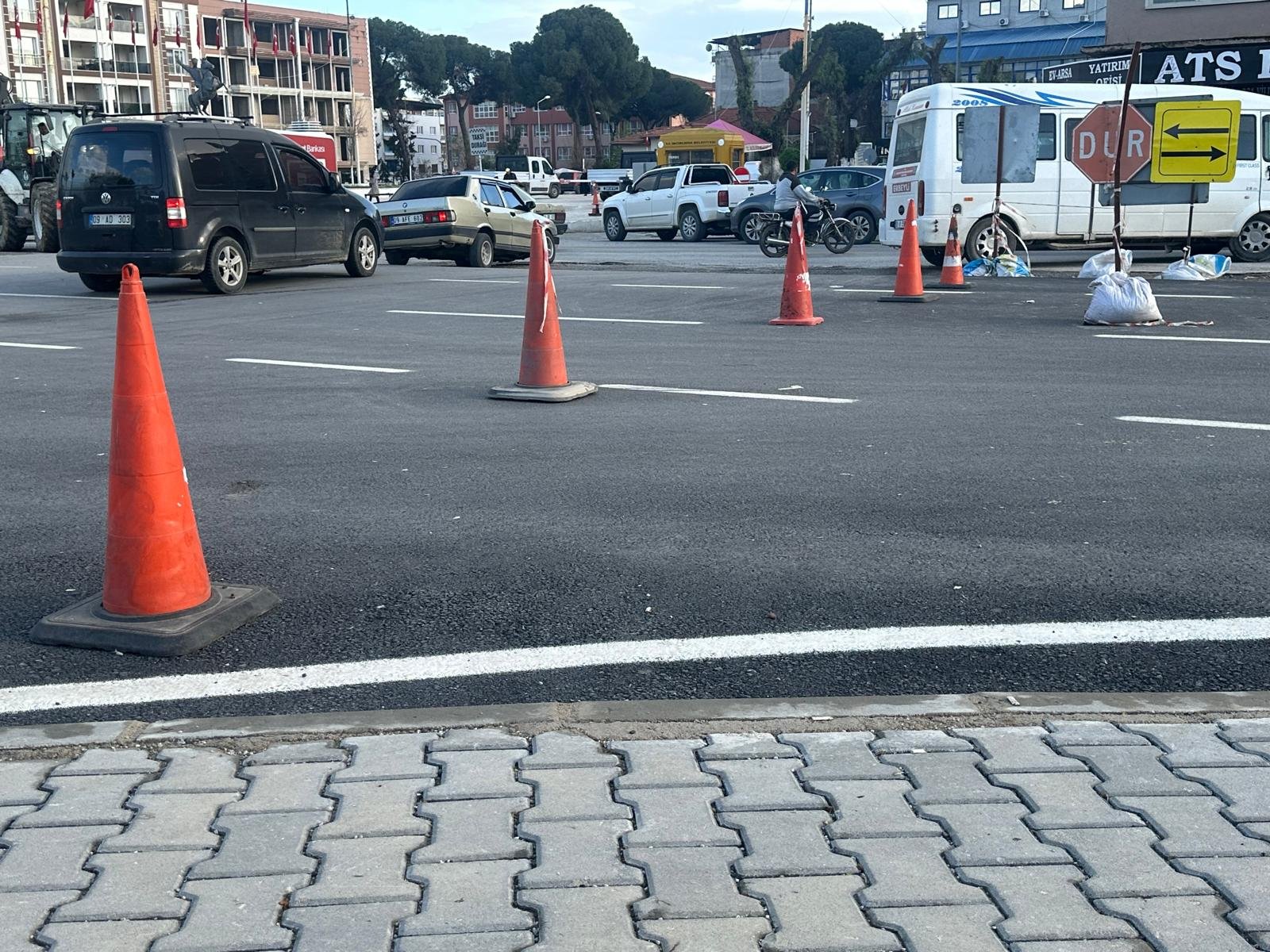 Incirliovada Hizmete Acilmayan Yol Tehlike Saciyor 652433 098E5D66949Ca126Fa8Aeff02F8E4E72