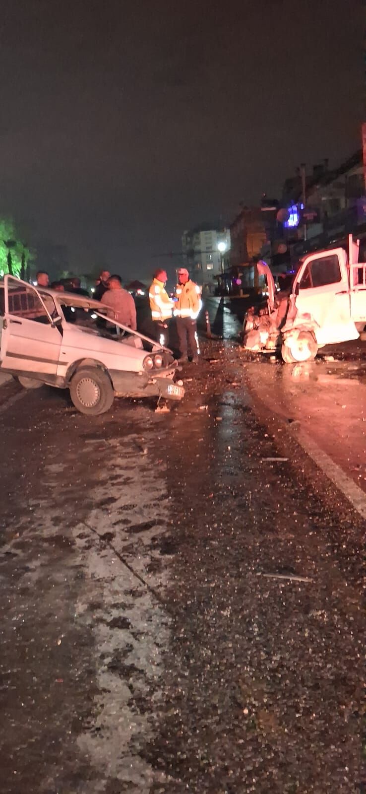 Incirliovada Kafa Kafaya Carpisma Pikap Surucusu Kacti 1 Yarali 651605 D2A9A818B9F6E7657361C361999705F2