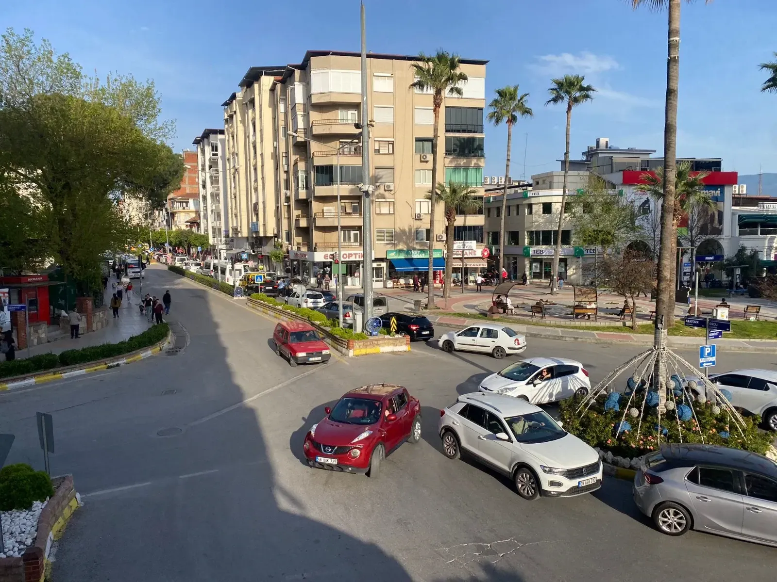 Isik Sureleri Degisti Kuyruklar Olustu Nazillide Trafik Felc 654644 5C8Cb1