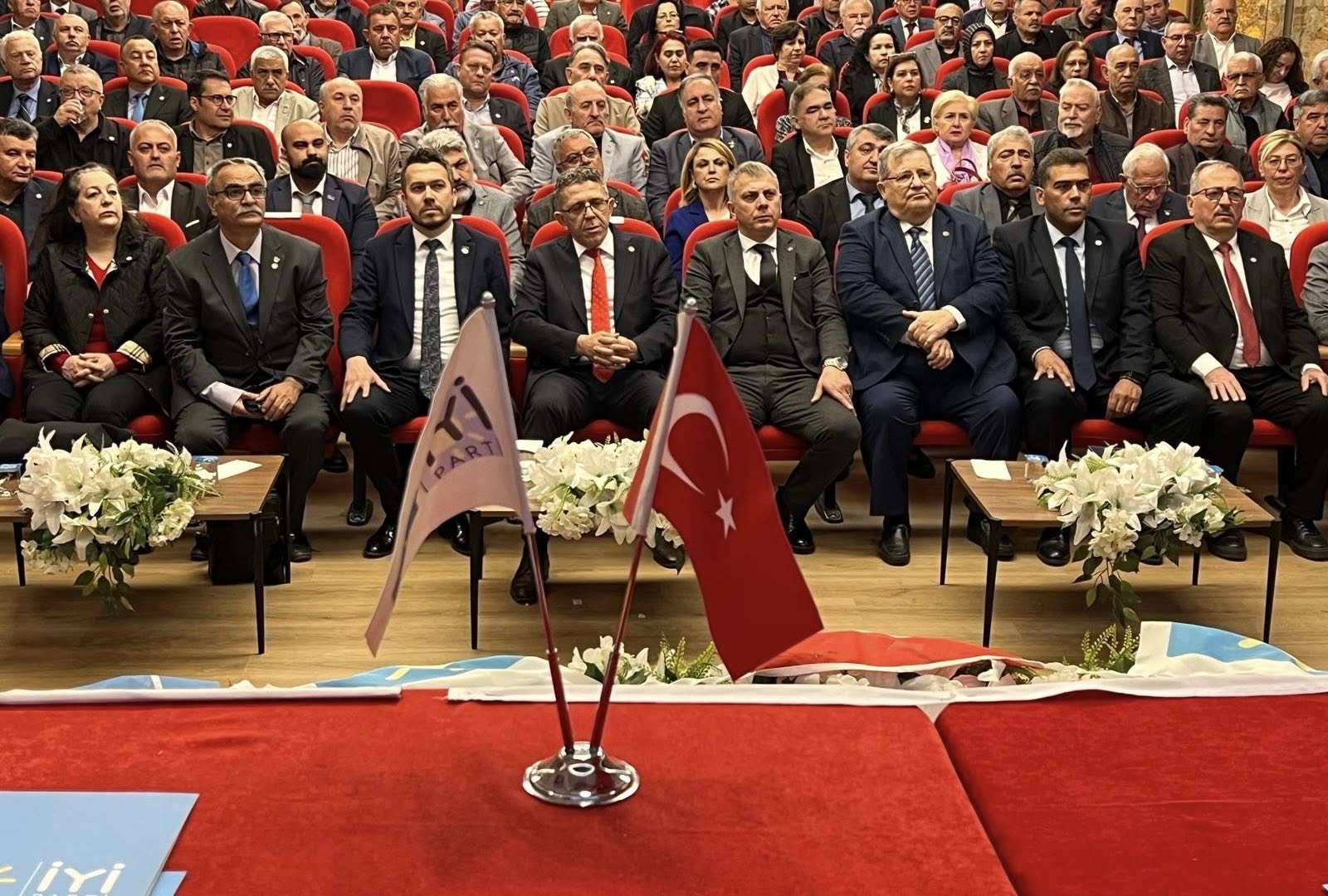 Iyi Parti Aydinda Tek Yumruk Oldu 654407 8Fb3F9