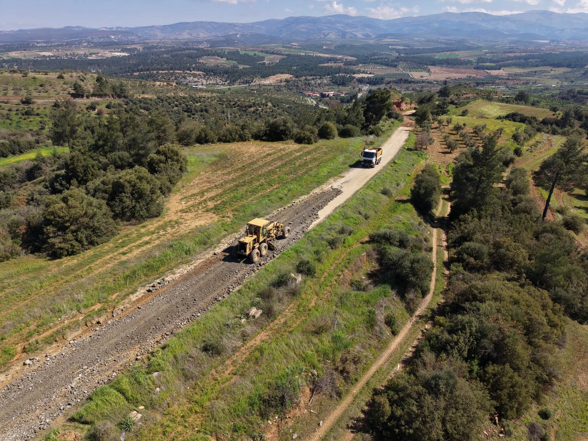 Karacasu Belediyesinden Trafigi Rahatlatacak Alternatif Yol Calismasi 653209 47Cad9649174067690909880544A968A