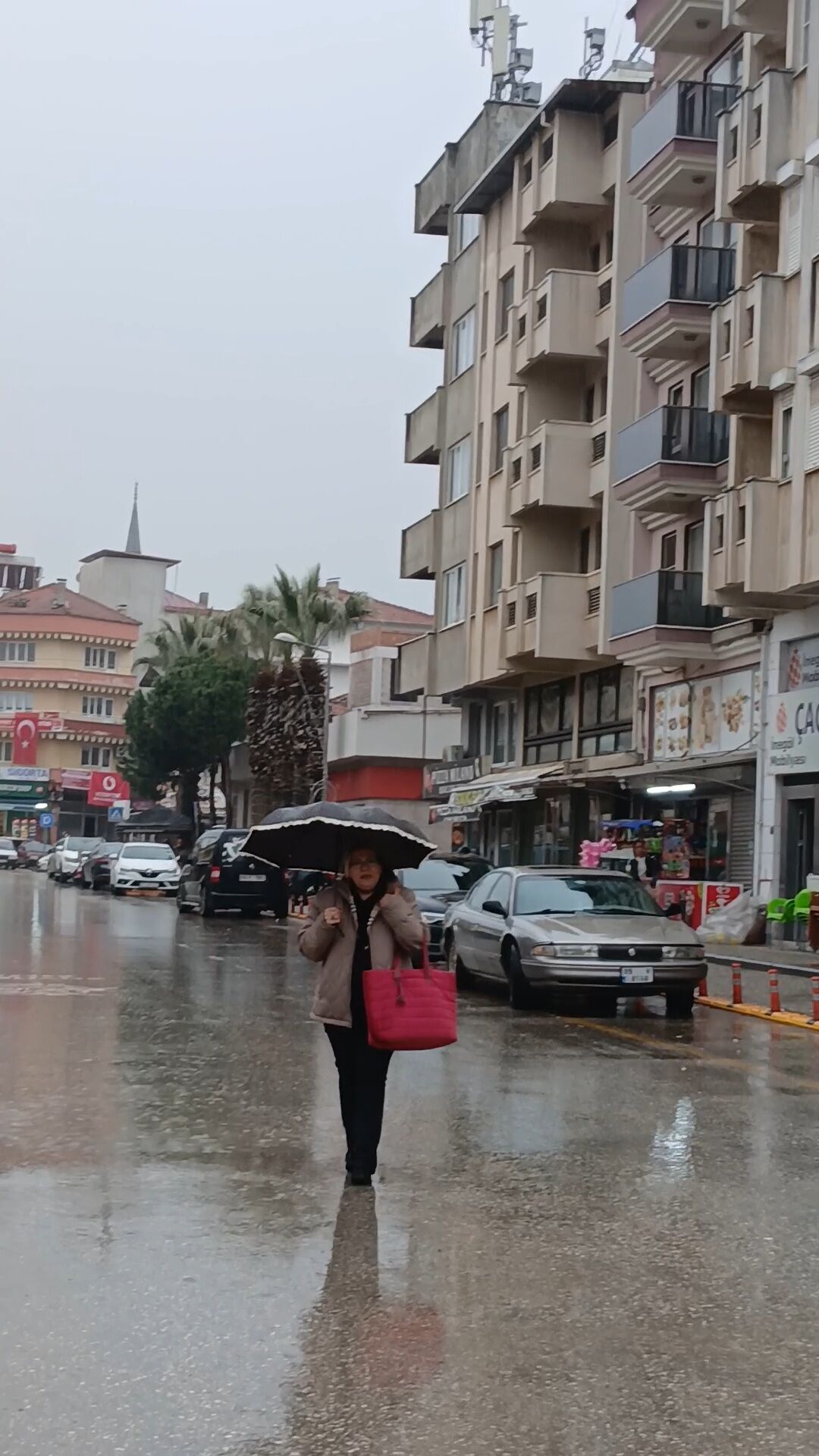 Karacasuda Nisan Ayi Bereketle Geldi Yagisli Hava Etkisini Surduruyor 652177 1571D9E46F0A057E1D35B9869Aaf17F5