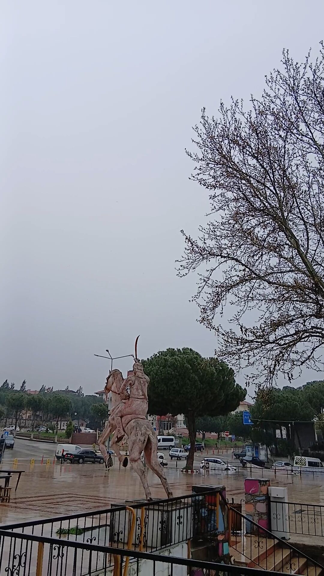 Karacasuda Nisan Ayi Bereketle Geldi Yagisli Hava Etkisini Surduruyor 652177 92Aa3D0De980355Afd273133Da4E409F