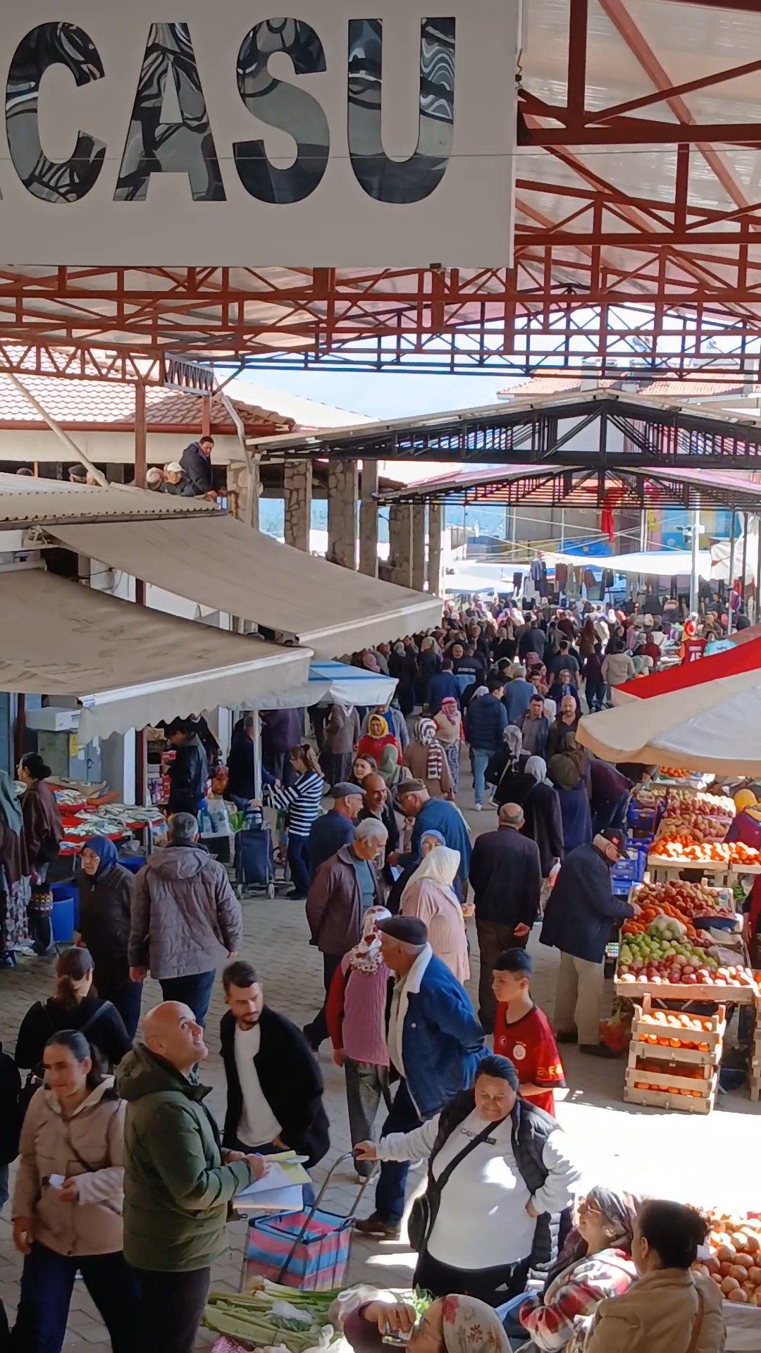 Karacasuda Pazartesi Bereketi Tezgahlarda Renk Cumbusu 652898 3E4C37Da06Bf9B6D025E051Bbb2C2350