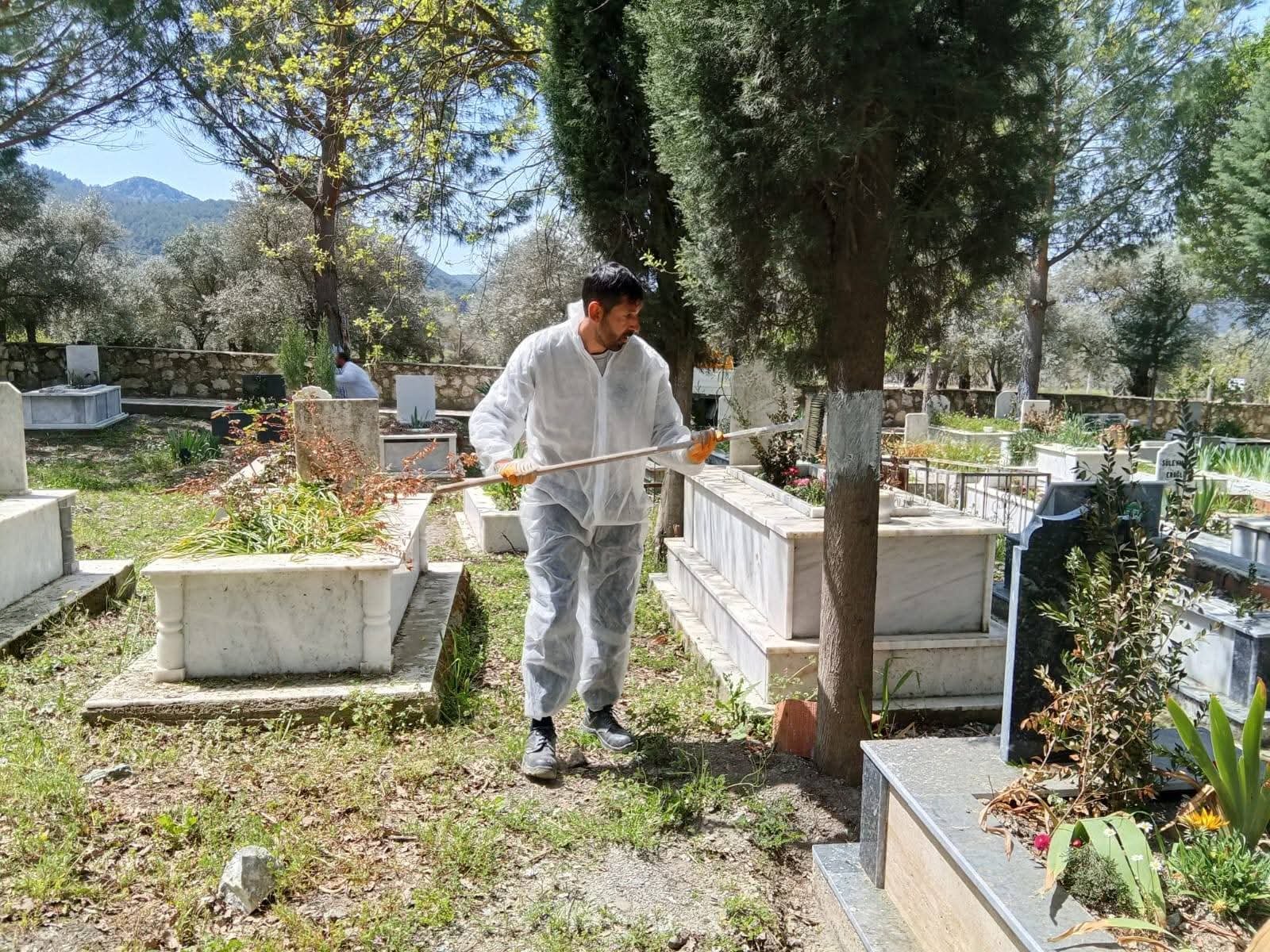 Kirazli Mezarligina Belediye Dokunusu 655694 2B3977