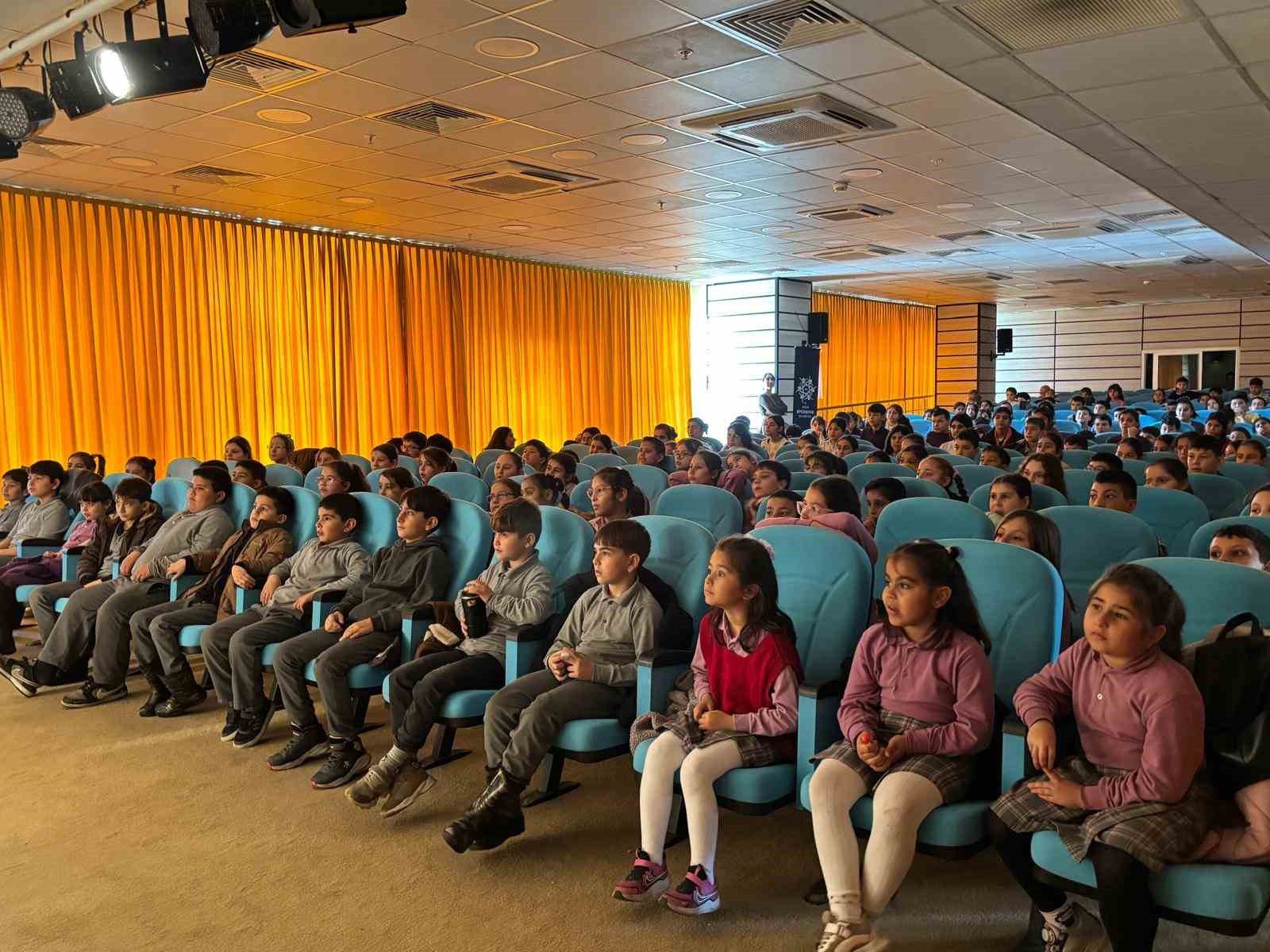 Kultur Ve Sanatin Kalbi Aydinda Atiyor 90A48F3B64C59Dda297Dad85D04Adbc5