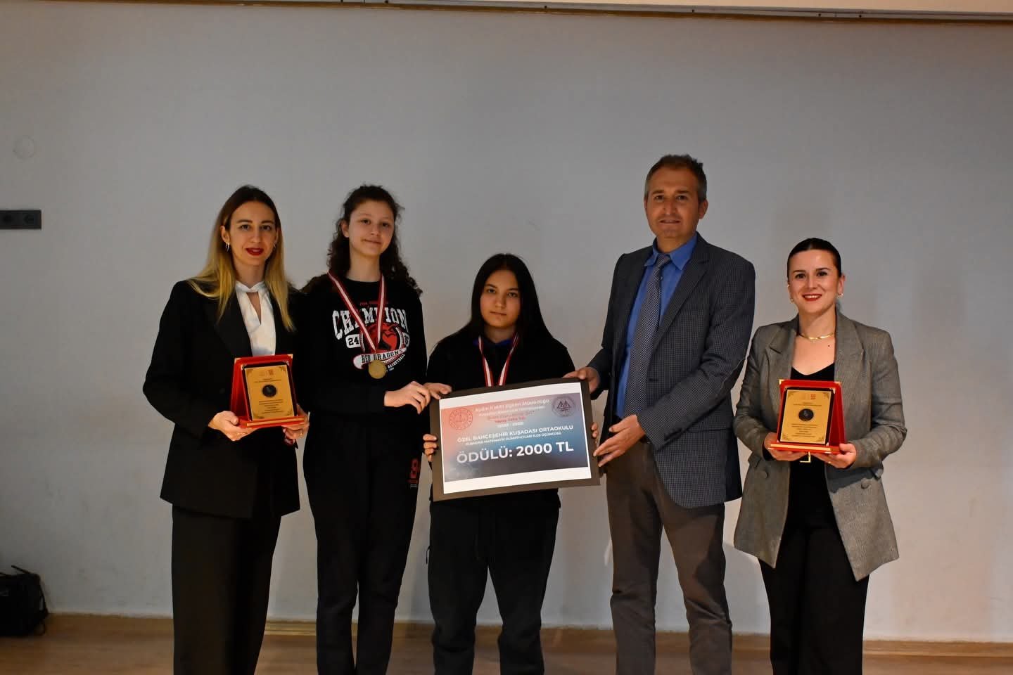 Kusadali Ogrencilerden Dmd Hastasi Merte Anlamli Bagis 654809 D34C8D