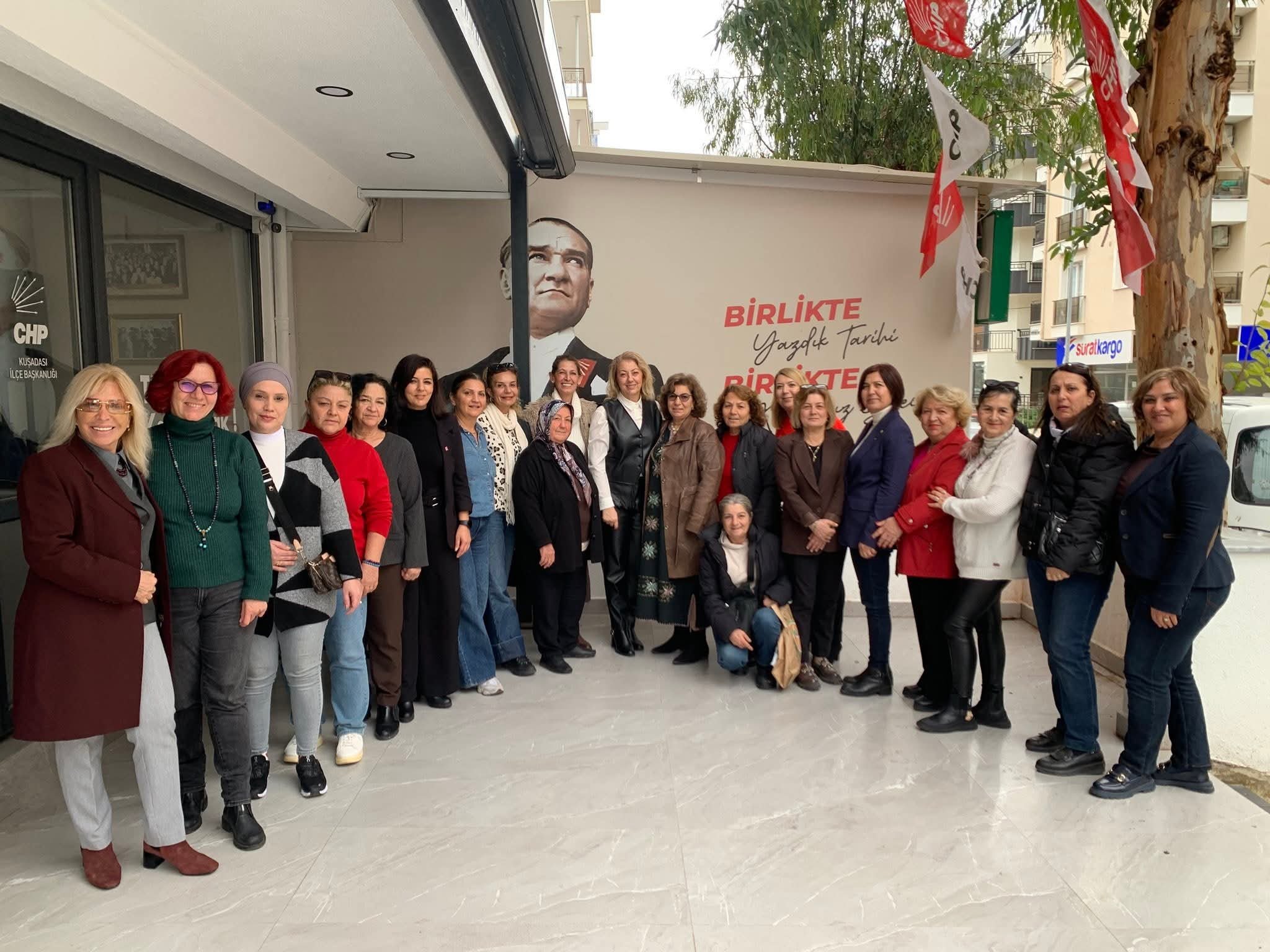 Kusadali Ureten Kadinlardan Baskan Gunele Destek 656612 6E9E20