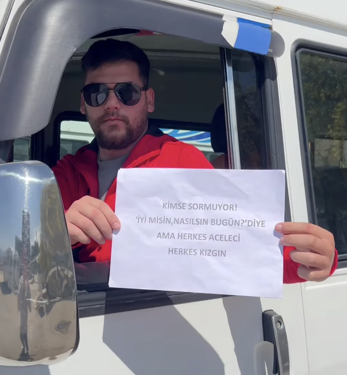 Kusadasi Minibus Esnafinin Farkindalik Videosu Rekora Kosuyo 657974 8203C5