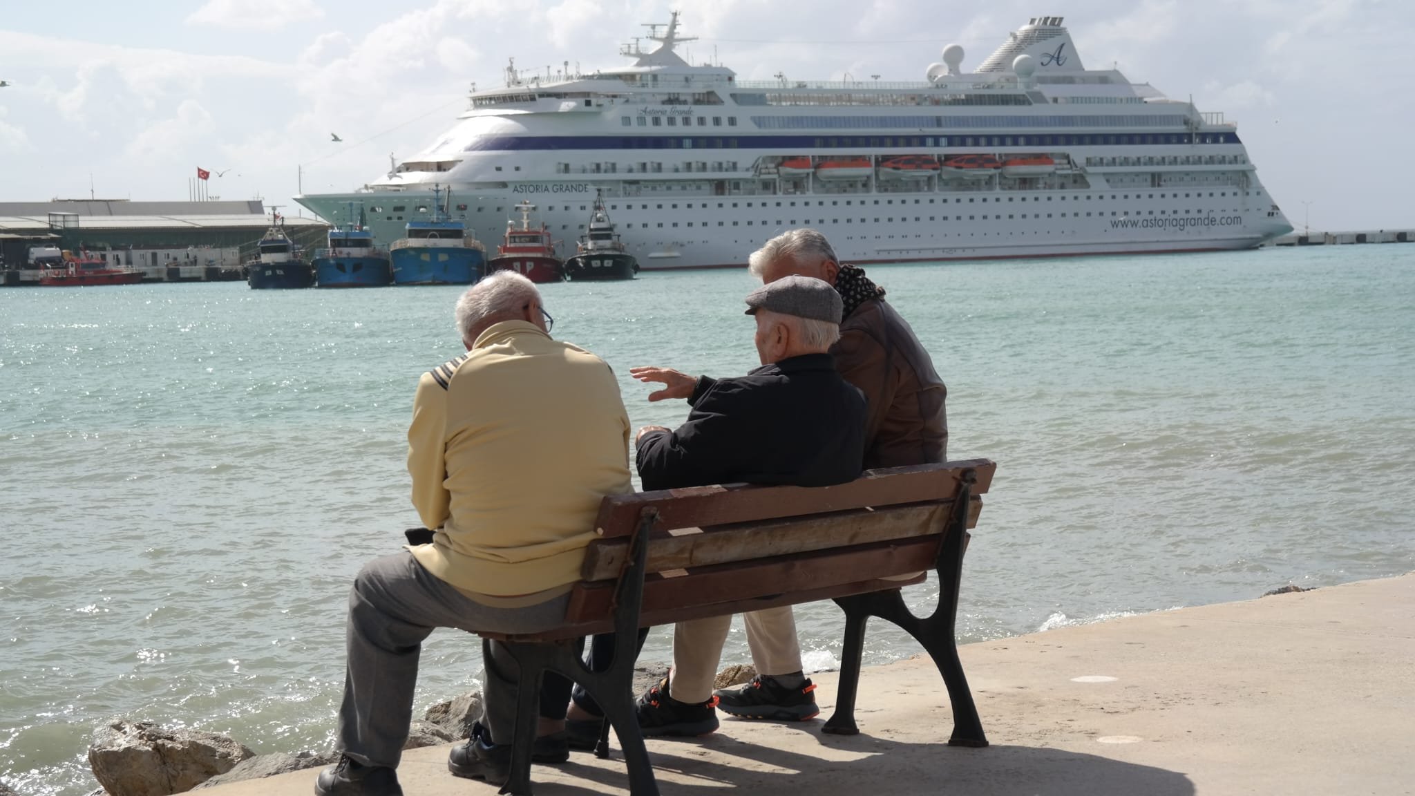 Kusadasinda Emekliler Ikinci Bahari Calisarak Tuketiyor 654040 9F42Dee243B41438555E78Fd06679Bb1