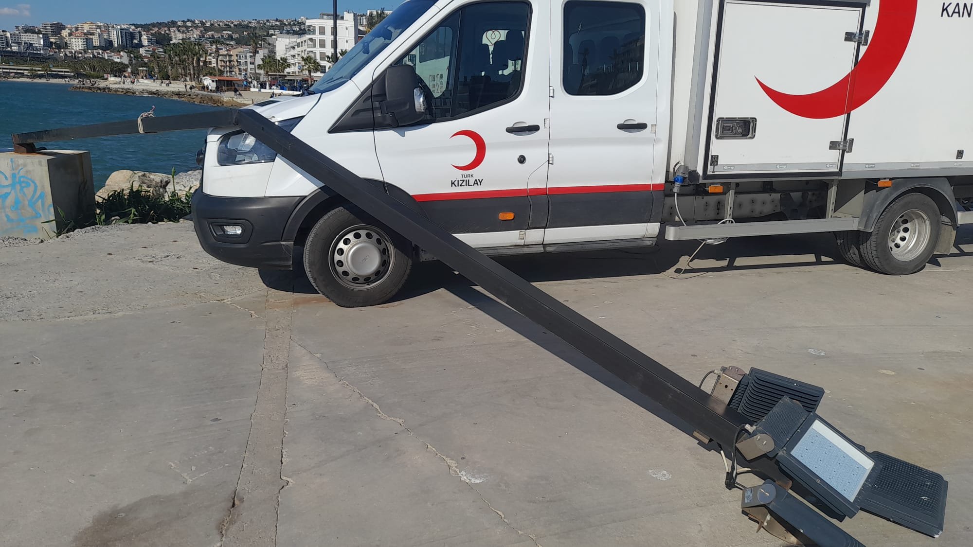 Kusadasinda Firtina Kazaya Davetiye Cikardi 655909 C7Dbd8