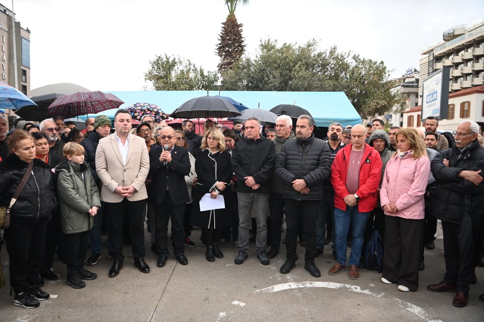 Kusadasinda Mektuplar Omer Baskan Icin Yaziliyor 652562 Ba2C014338388Eb2Bcb7Efd54E8Ac292