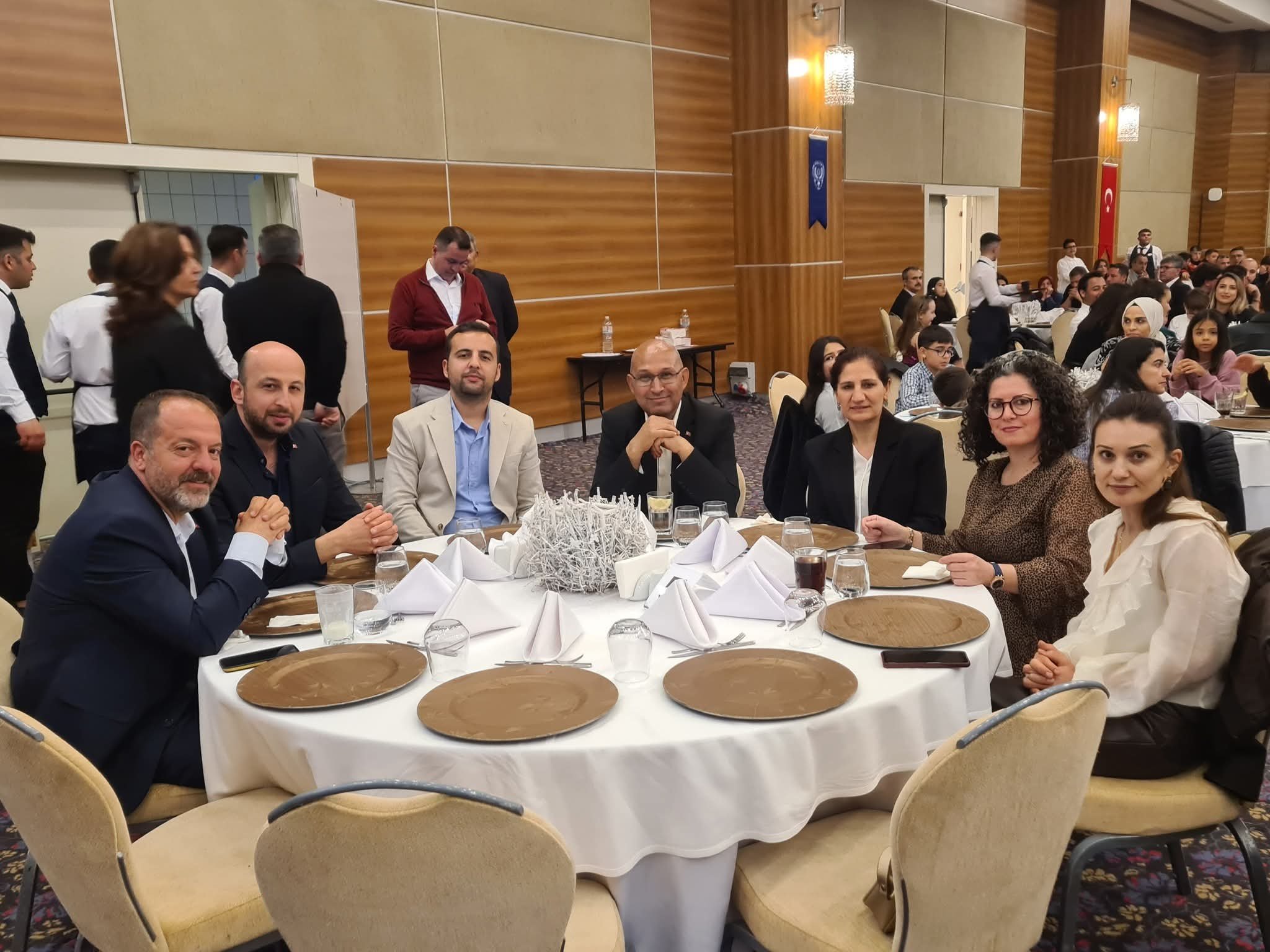 Kusadasinin Emekli Polislerine Anlamli Toren 654078 4Bdb801257E9Aab6B650731D484Bf53A