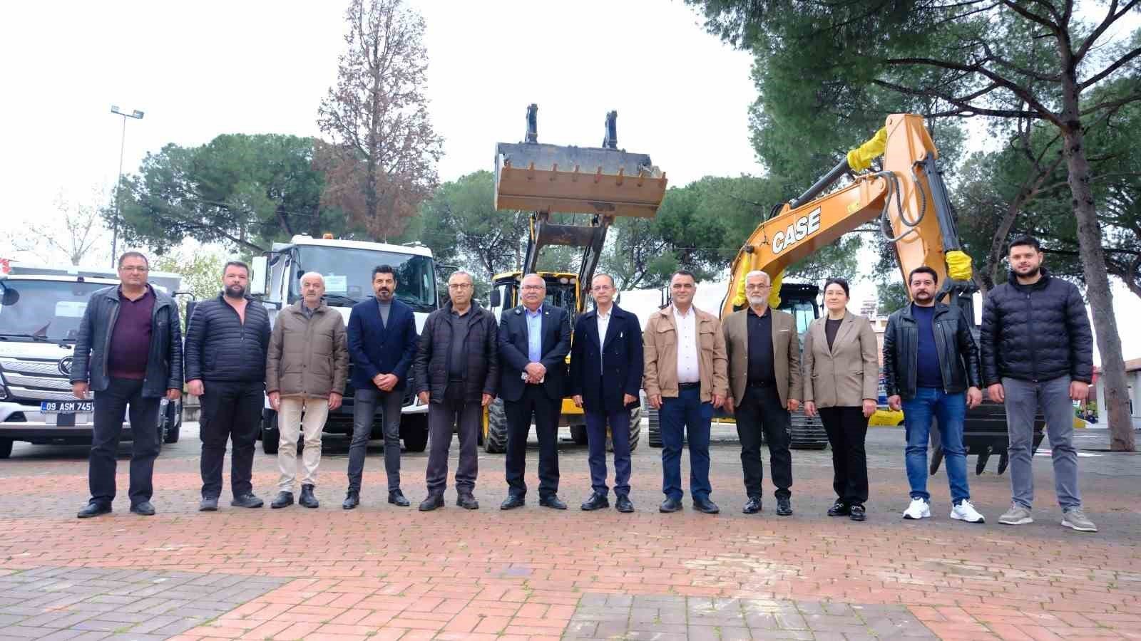 Kuyucak Belediyesi Arac Filosunu Guclendiriyor 4Eb2Ad2A914Dfa9D31D37851889Ce6E4