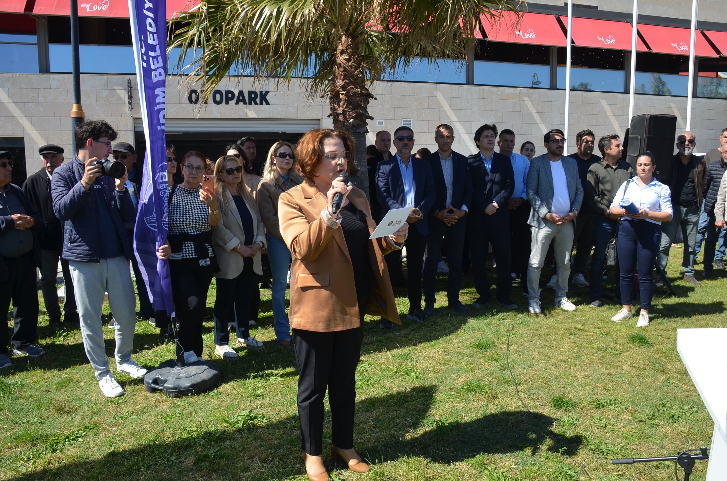 Mujdeyi Gencay Verdi Didimde Yesil Alanin Satisi Geri Cekild 656148 0Ab3F8