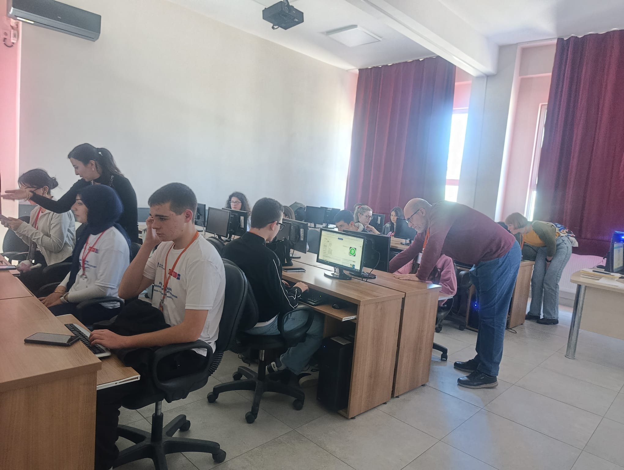 Nahit Mentese Kiz Mtal Ornek Olmaya Devam Ediyor Uluslararasi Projeye Ev Sahipligi Yapti 654254 A1113F794D4Ca92B21476994244Bcdd9