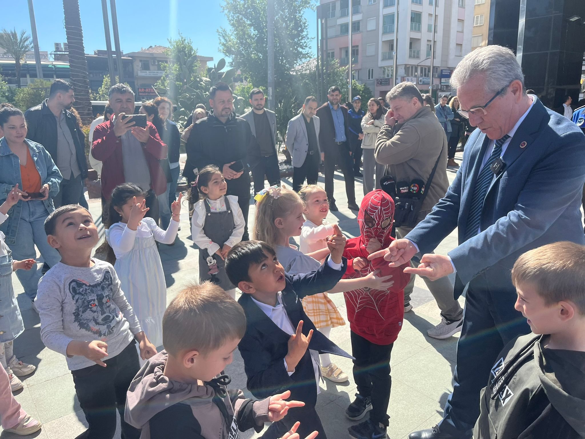 Nazilli Belediyesinin Mobil Masal Bahcesi Zirvede Tetik Cocu 656027 229A73