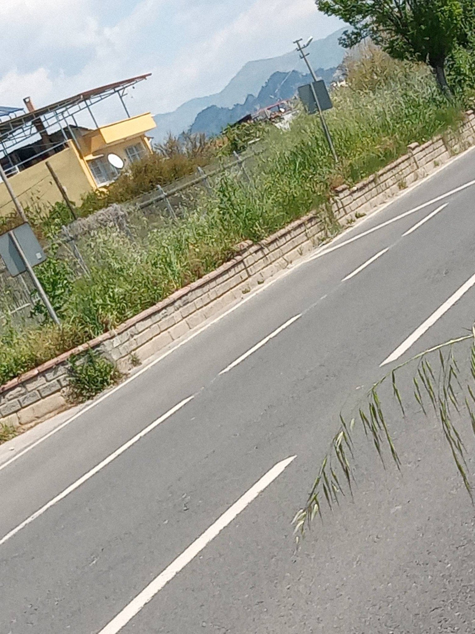 Nazilli Girisindeki Tehlike Yaratan Bakimsizlik Tepki Cekiyor 654188 99B80F9D35A18038Bed6Ccbe89E8579C