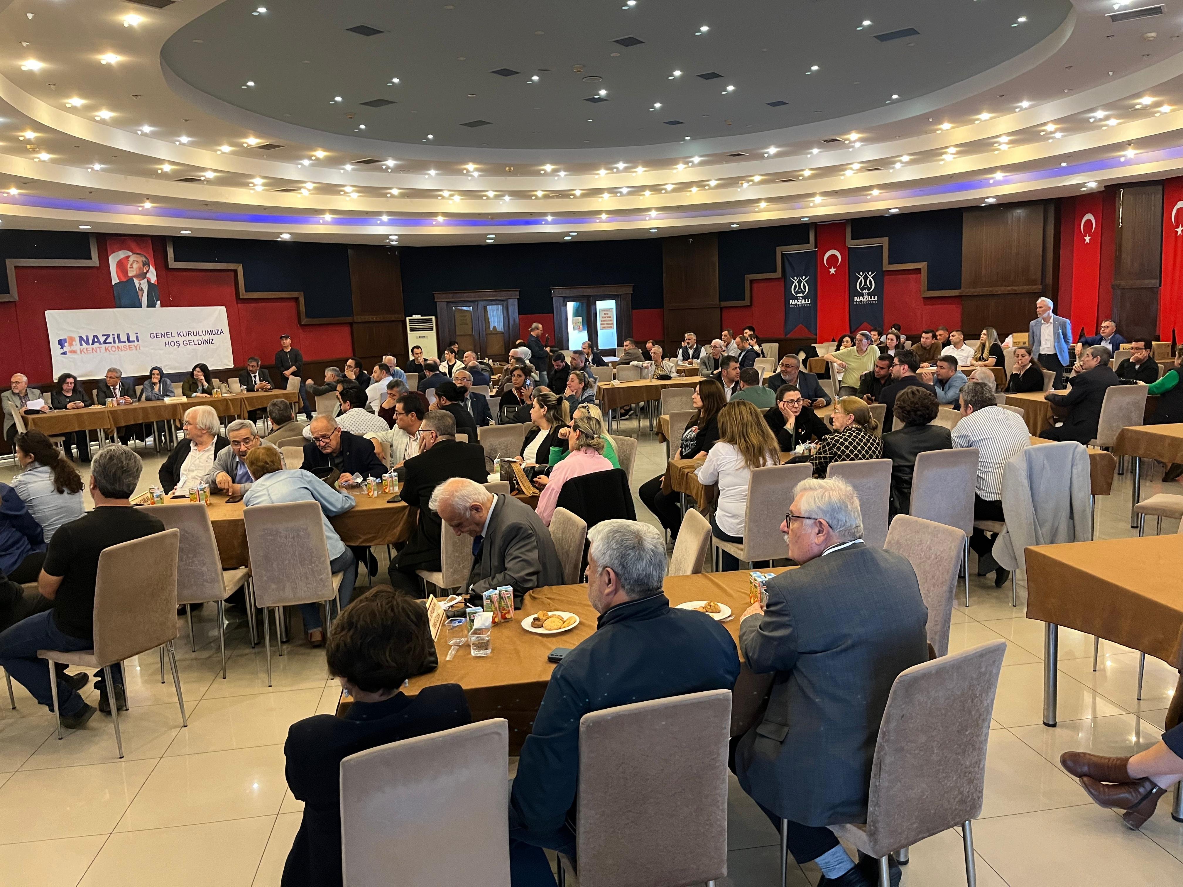 Nazilli Kent Konseyinde Baskan Degisti Muhtar Osman Yalin Se 656726 845Bf9