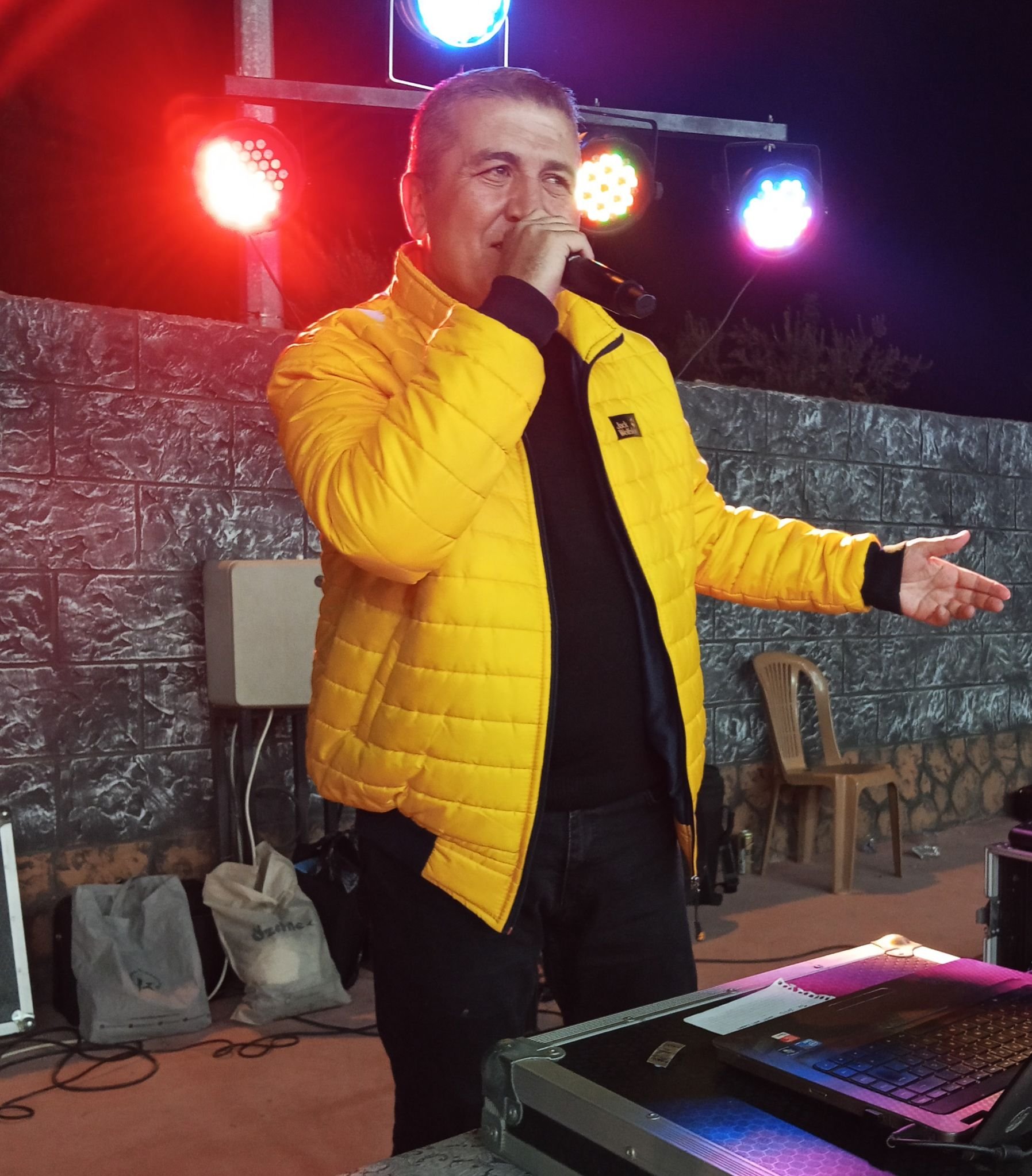 Nazillide Aci Pazar Muzisyen Hayata Tutunamadi 657380 95B4B0