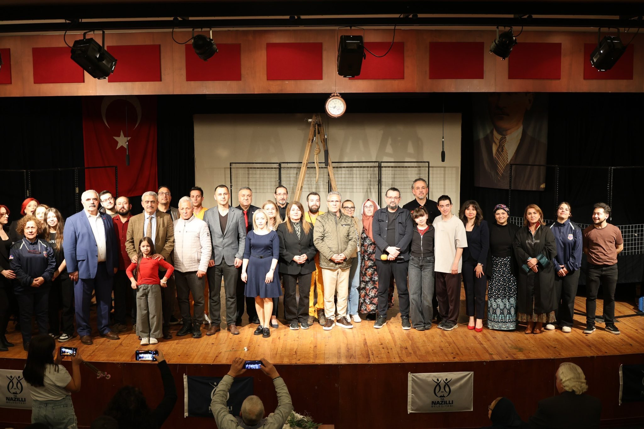 Nazillide Anlamli Etkinlik Geliri Sehit Ailelerine Bagislandi 653274 7Accf8Ccb26Bdadabdcc6A4E2C8B57F3