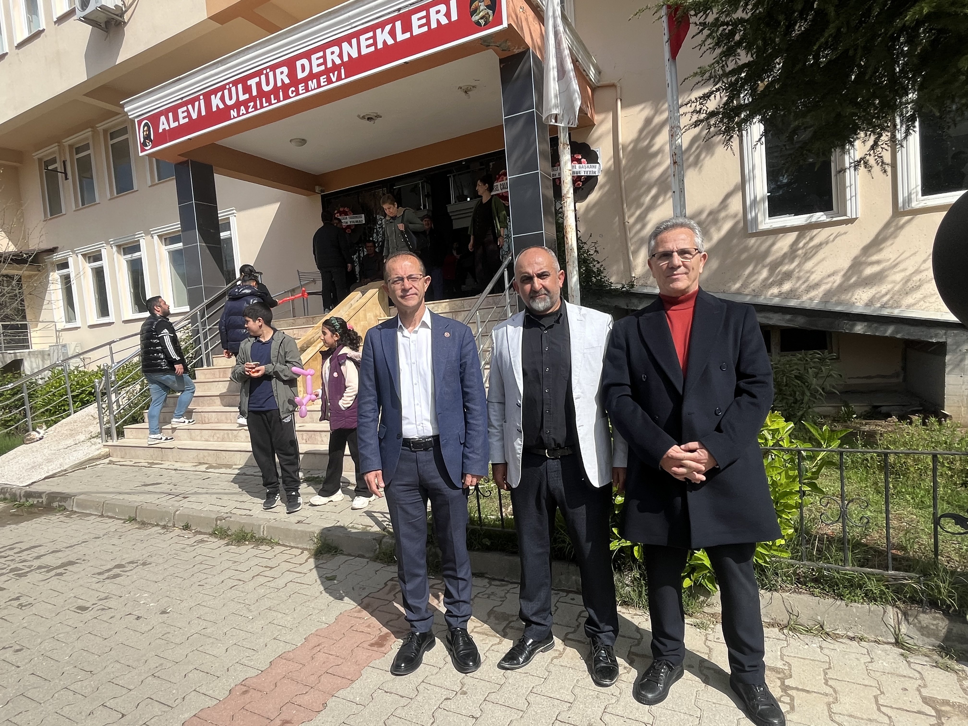 Nazillide Canlar Dayanisma Kahvaltisinda Bulustu 652592 5A78Cfaef2C84E5A62Ddc203318134D5-1