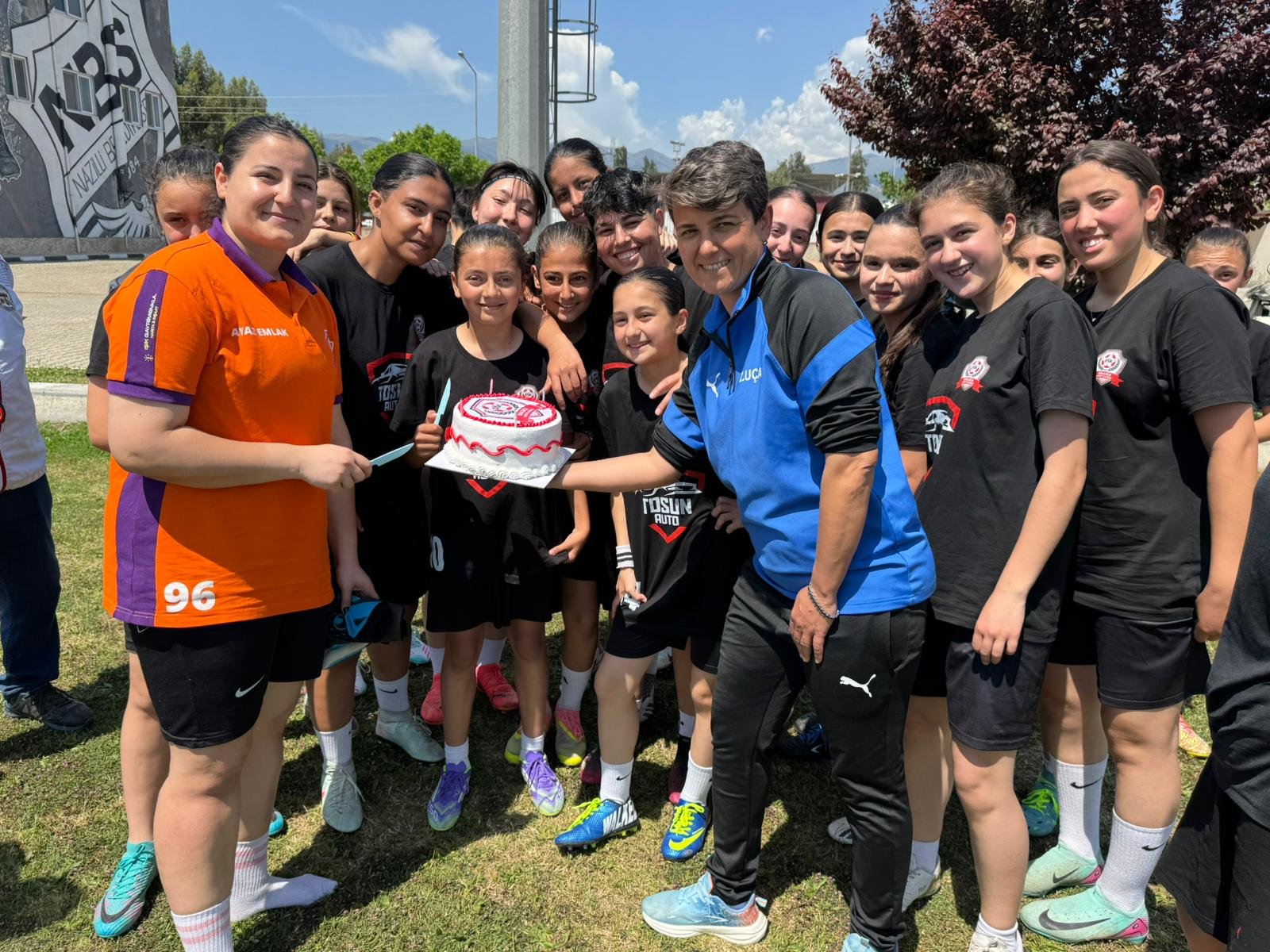 Nazillide Dallica Kadin Futbol Takimi Yeni Sezona Hazir Hede 657481 4C8Bab