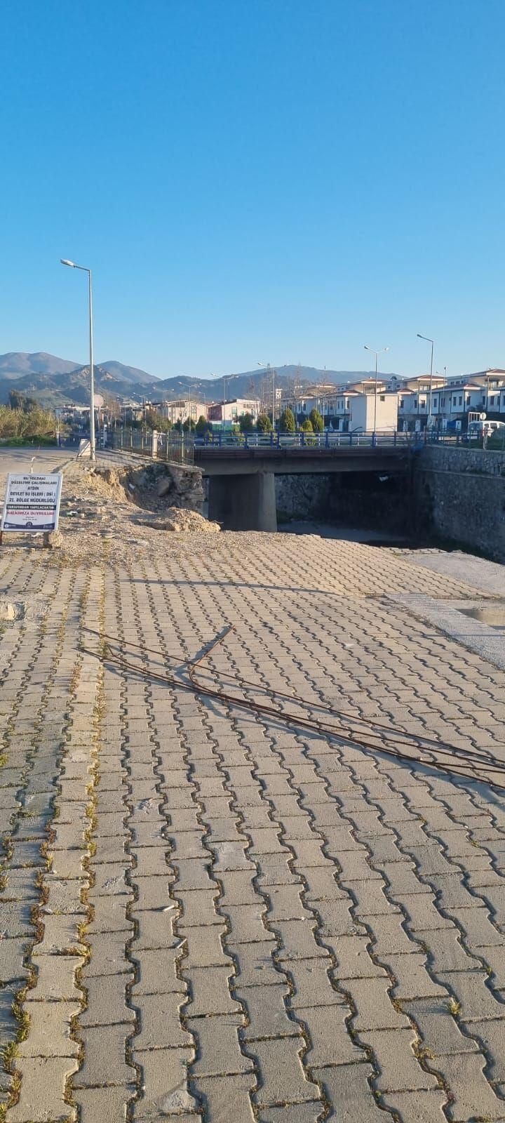 Nazillide Felakete Davetiye Bu Yol 4 Aydir Yapilmayi Bekliyor 651943 7F74Bb0A917C98A6D93115B70203D55E