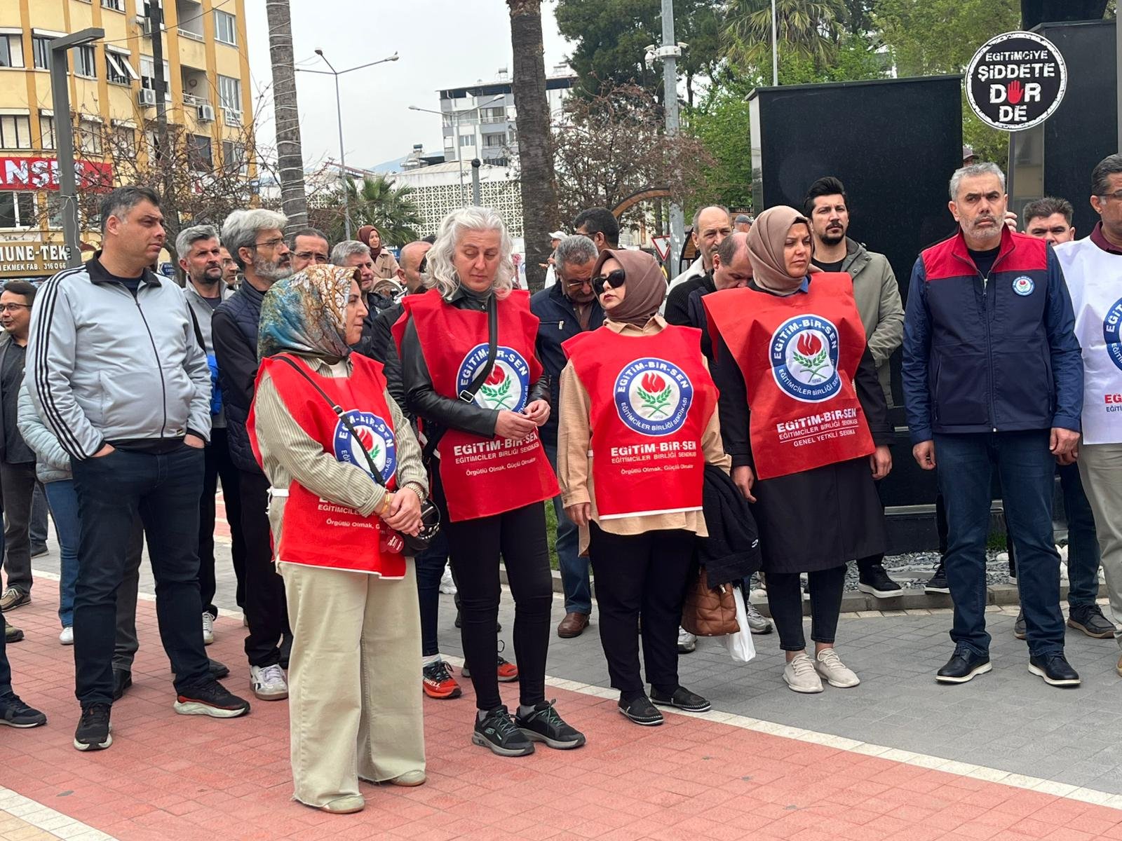 Nazillide Ogretmenler Eylem Yapti Okullarda Can Guvenligi Ri 654994 0Eb9F3