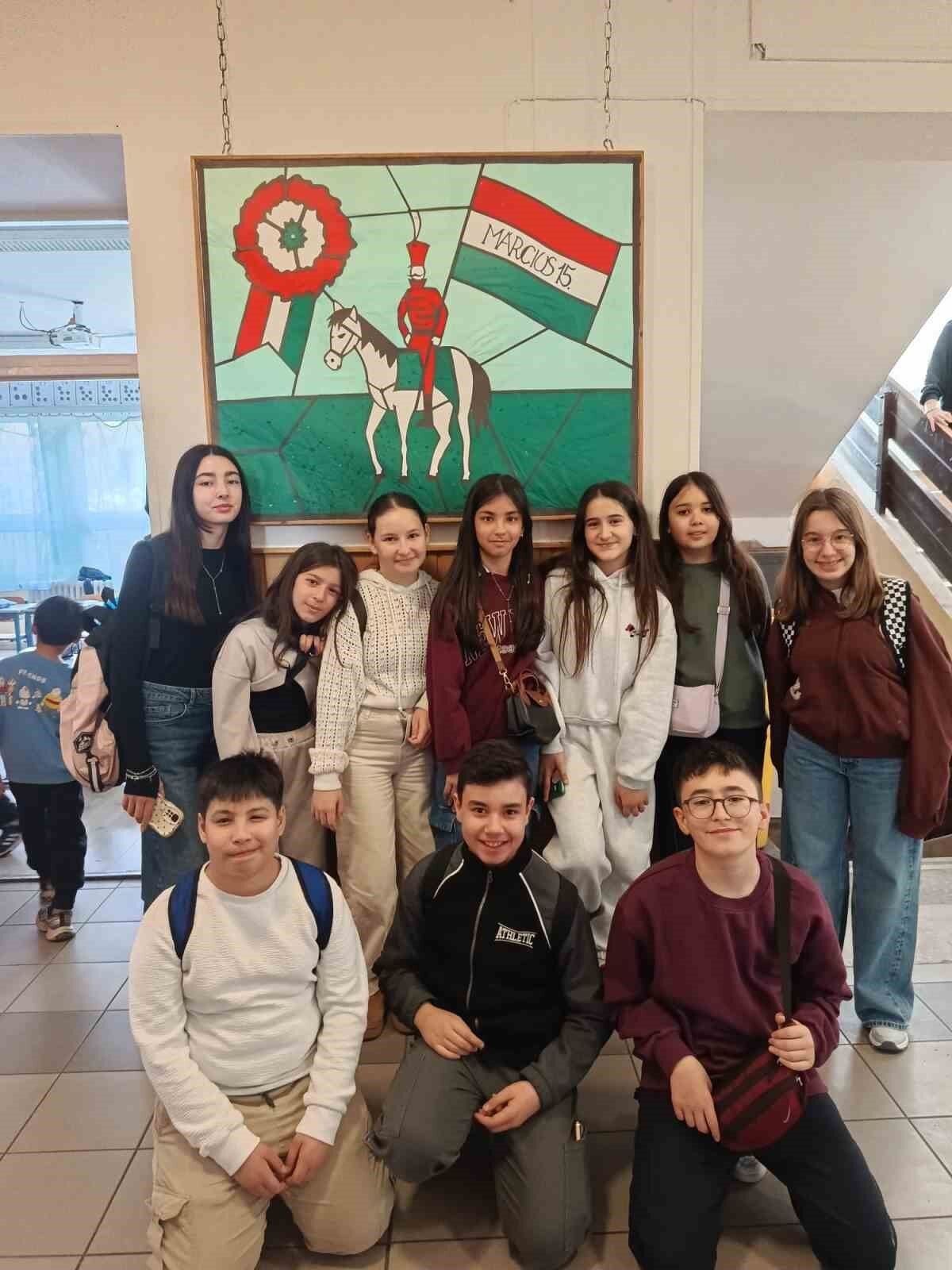 Nazillili Ogrenciler Projelerini Bu Kez Budapestede Yuruttu Cd9C6879206D68C93Abc20C1855C43F4