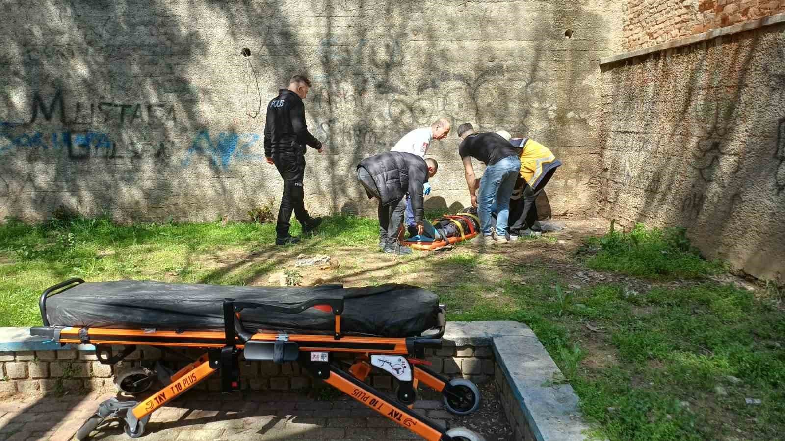 Ot Toplamak Istedi 5 Metreden Asagi Dustu 594Bc4E03346D0046A4C825669896156