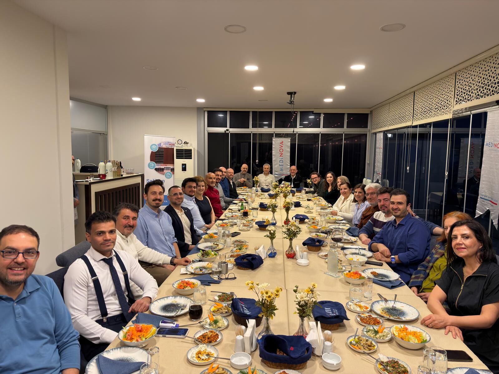 Ozel Medinova Hastanesinden Hekimlere Vefa 651788 C72D38027681A7E212794D28003Be3E4