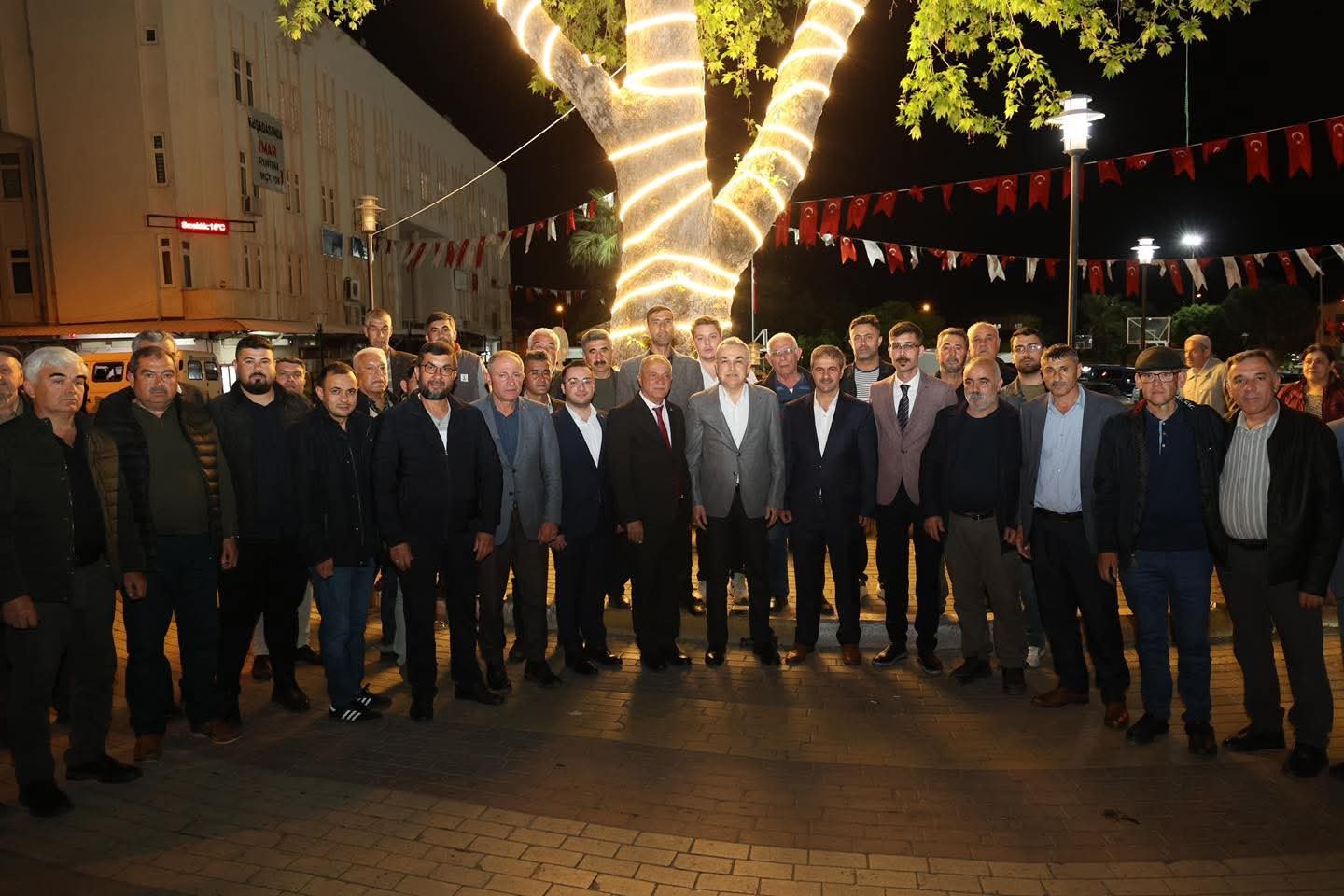 Savas Kosk Ve Sultanhisarda Partilerle Bulustu 657199 F29C0E