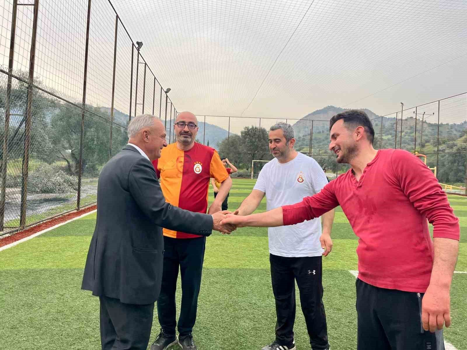 Sultanhisar Belediye Baskani Yildirimkaya Cocuklara Telefon Degil Firsat Verelim 1776597305157 385266