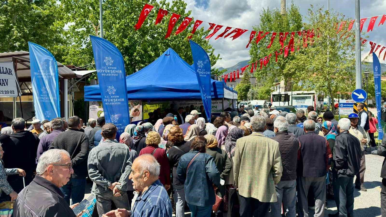 Sultanhisar Ve Buharkent Te Binlerce Fide Vatandaslarla Bulustu 1777037415893 376191