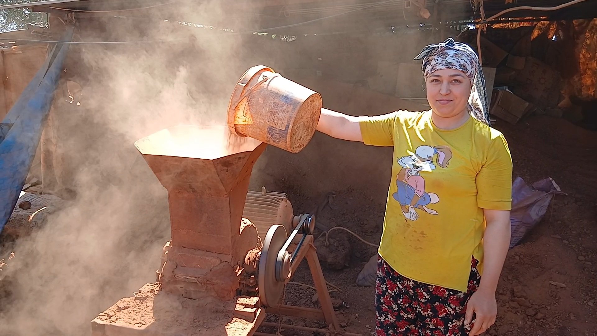 Tezgahta Esi Isin Mutfaginda Kendisi Comlekcilikte Kadin Eli Var 653886 Ce863318C016Fcc11Adb8Ef07576F960