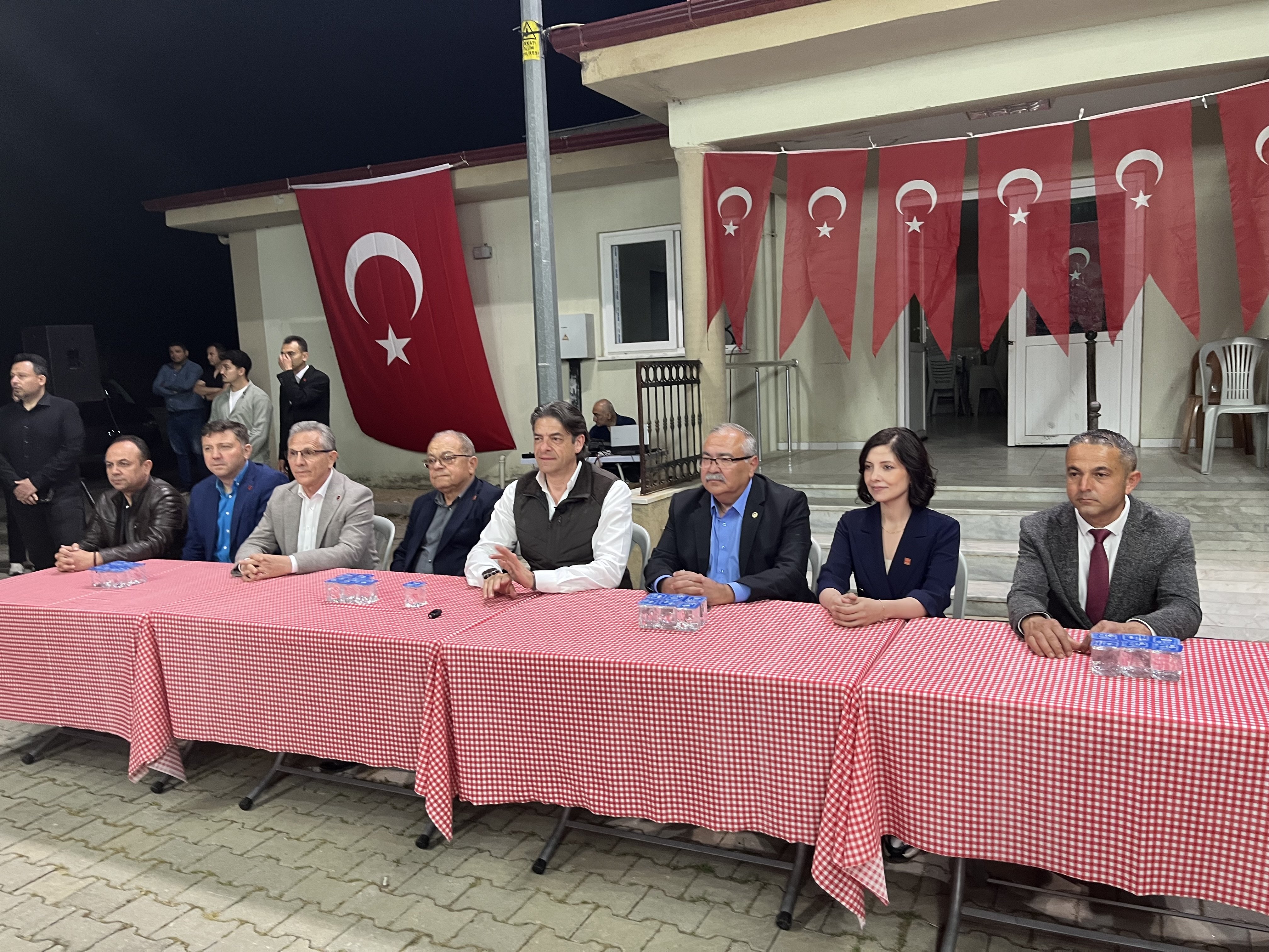 Traktorle Geldi Mesaji Net Verdi Chpli Solakoglu Nazillide C 658371 Ac74Ed