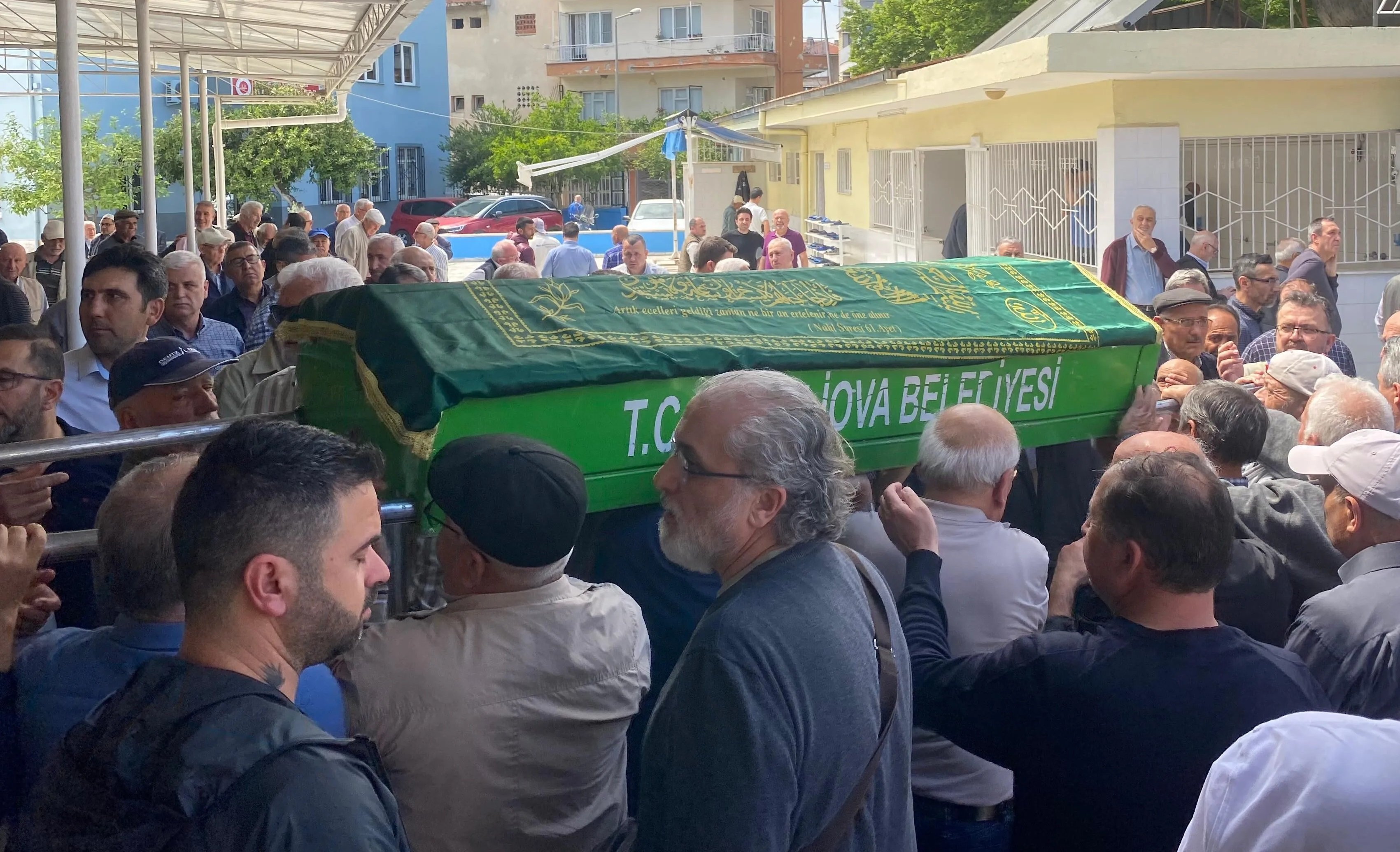 Trenin Altinda Kalan Talihsiz Adam Topraga Verildi 653403 1Cf7Ee318A3A6Ba8A3431C6F7321781E