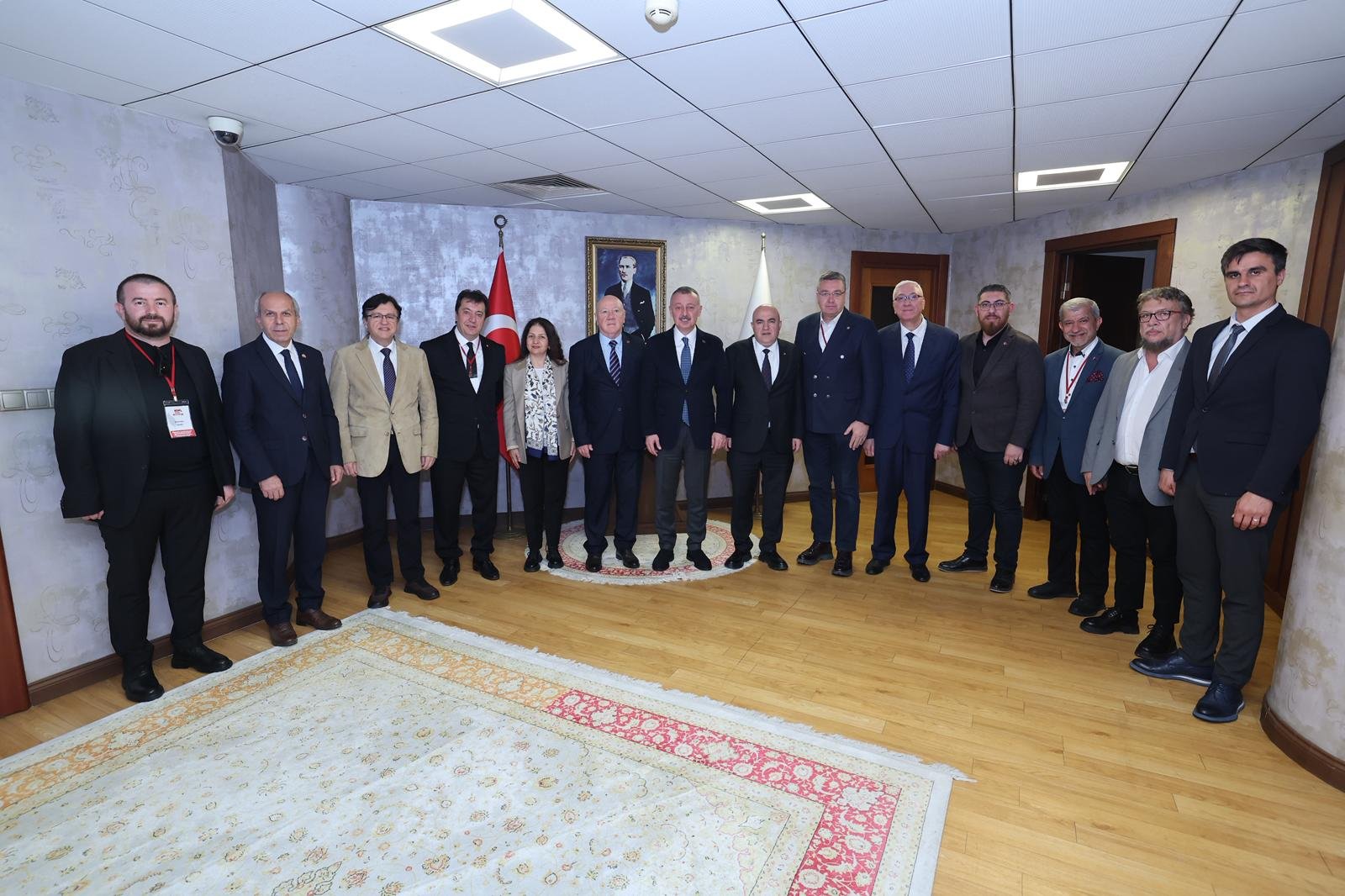 Turkiye Gazeteciler Konfederasyonu Kocaelide 655639 37344F