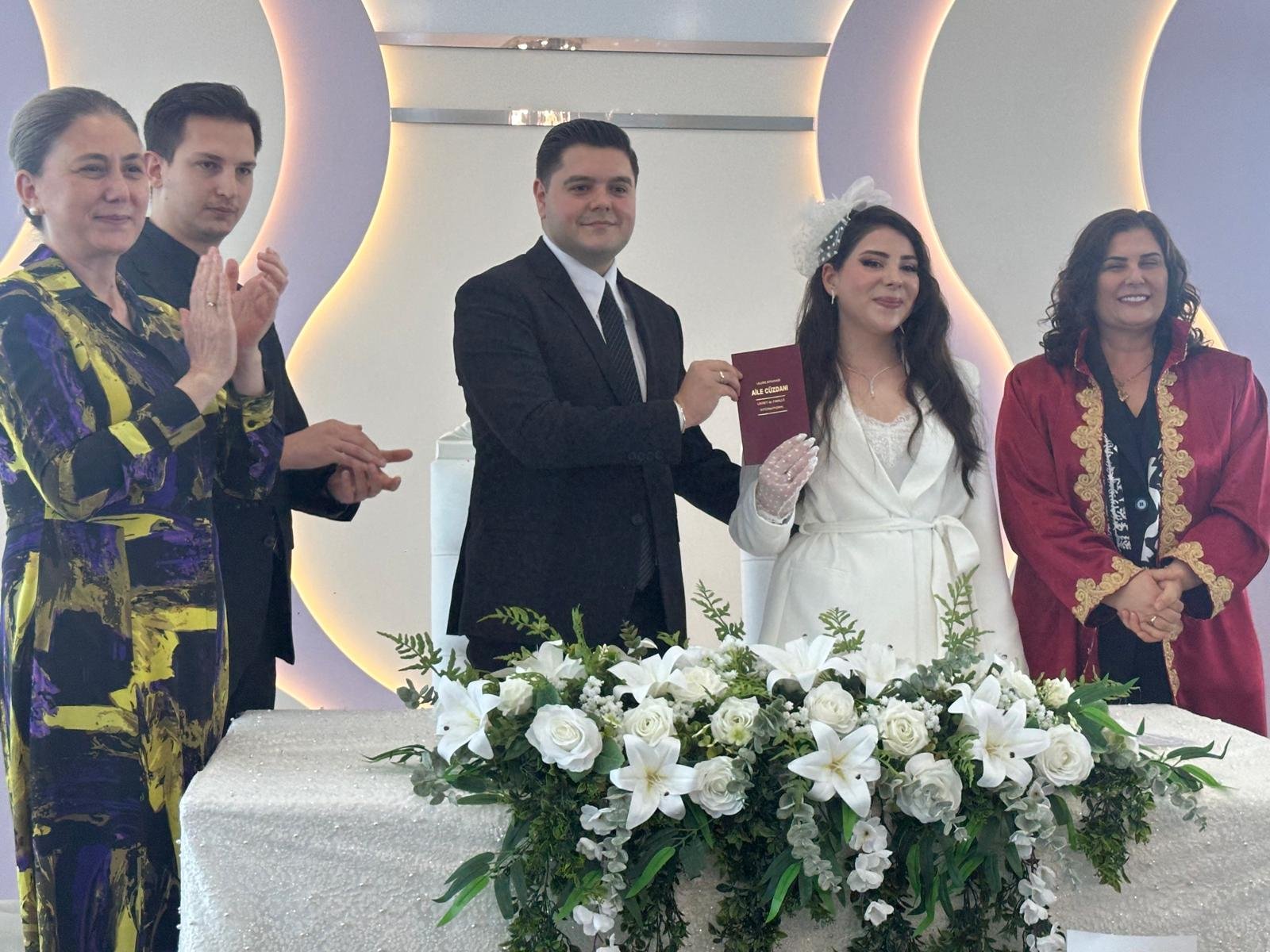 Ulku Ocaklari Baskani Evlendi Nikahi Baskan Cercioglu Kiydi 657331 88D03C