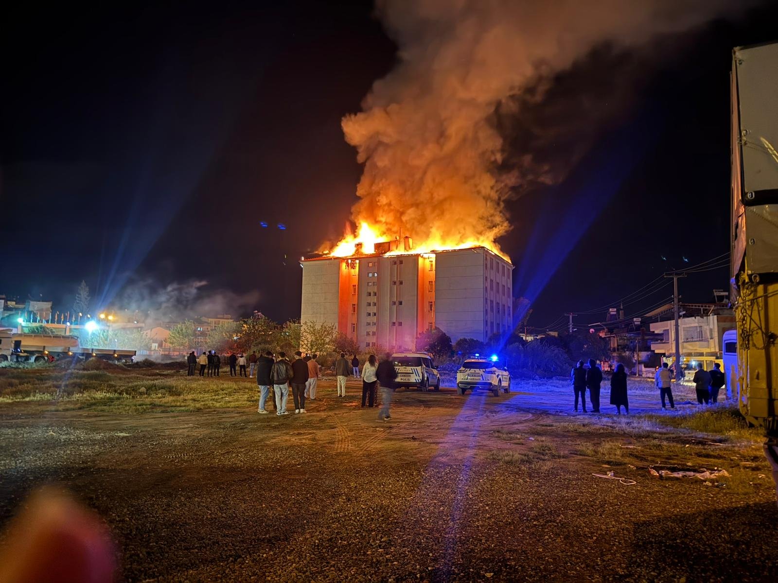 Whatsapp Image 2026 04 18 At 21.42.59